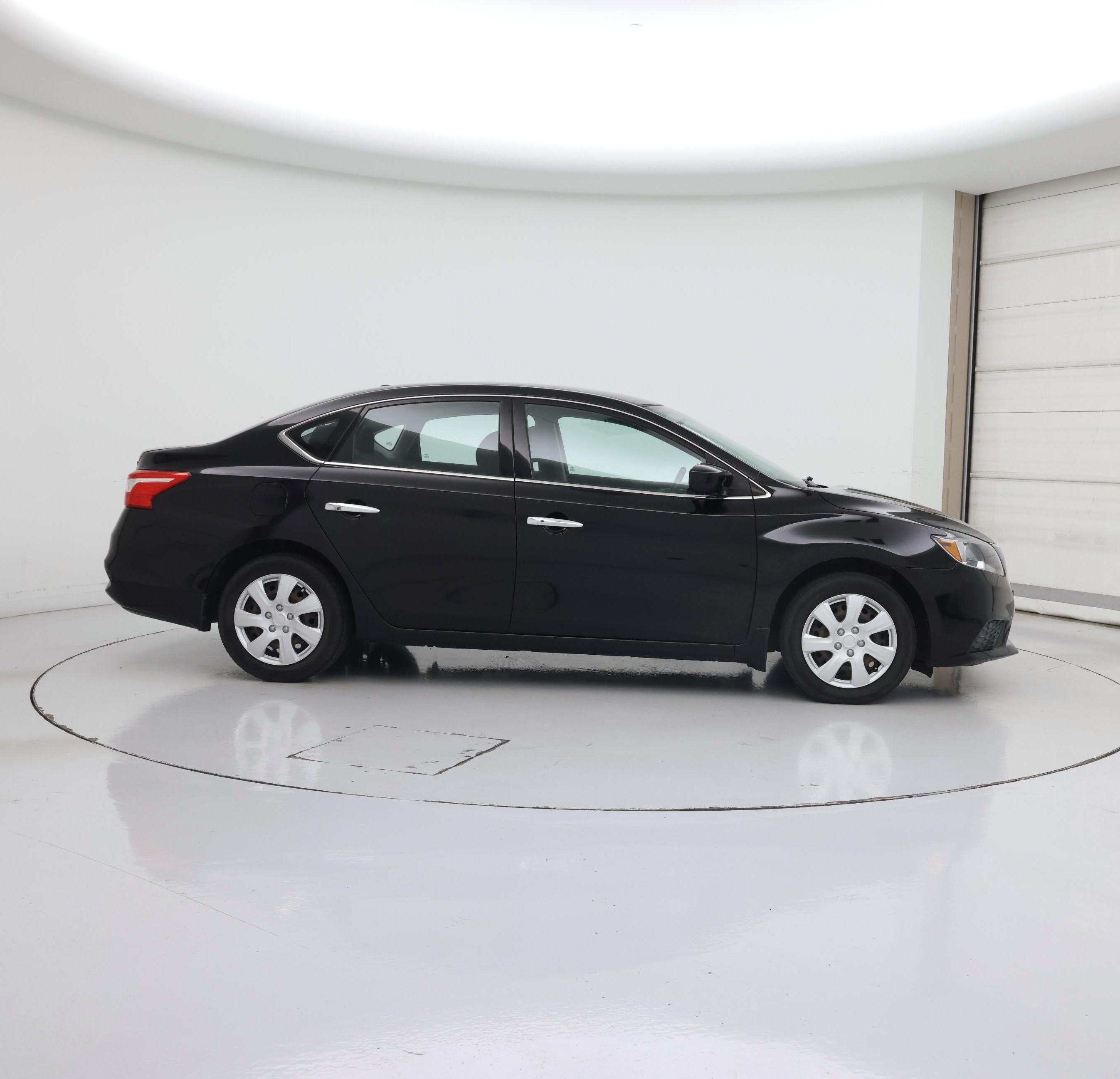 Thumbnail: 2016 Nissan Sentra - 7