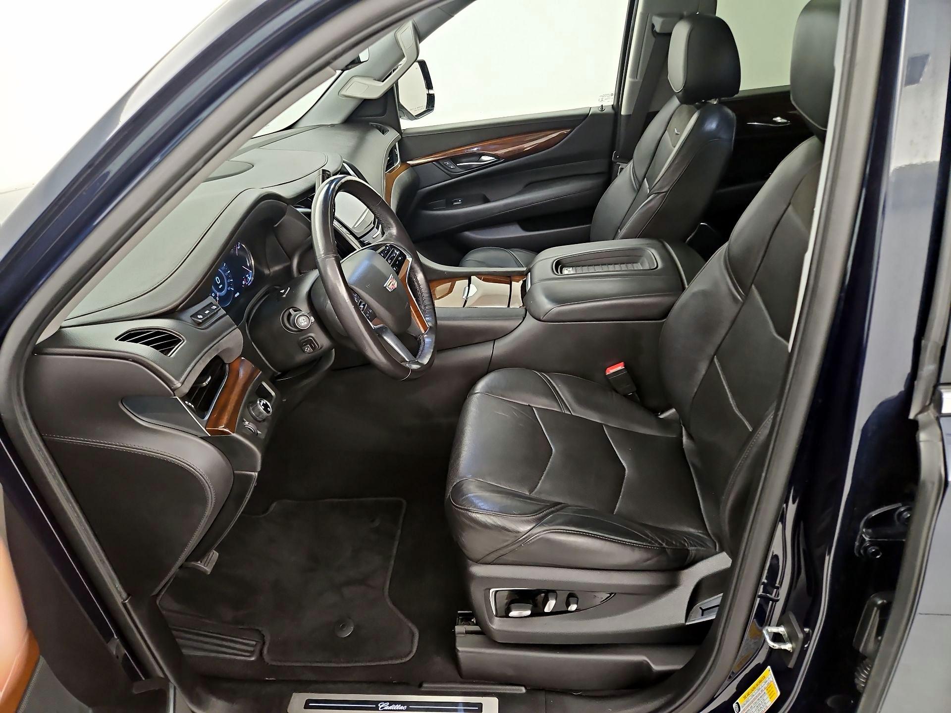 Thumbnail: 2020 Cadillac Escalade - 11
