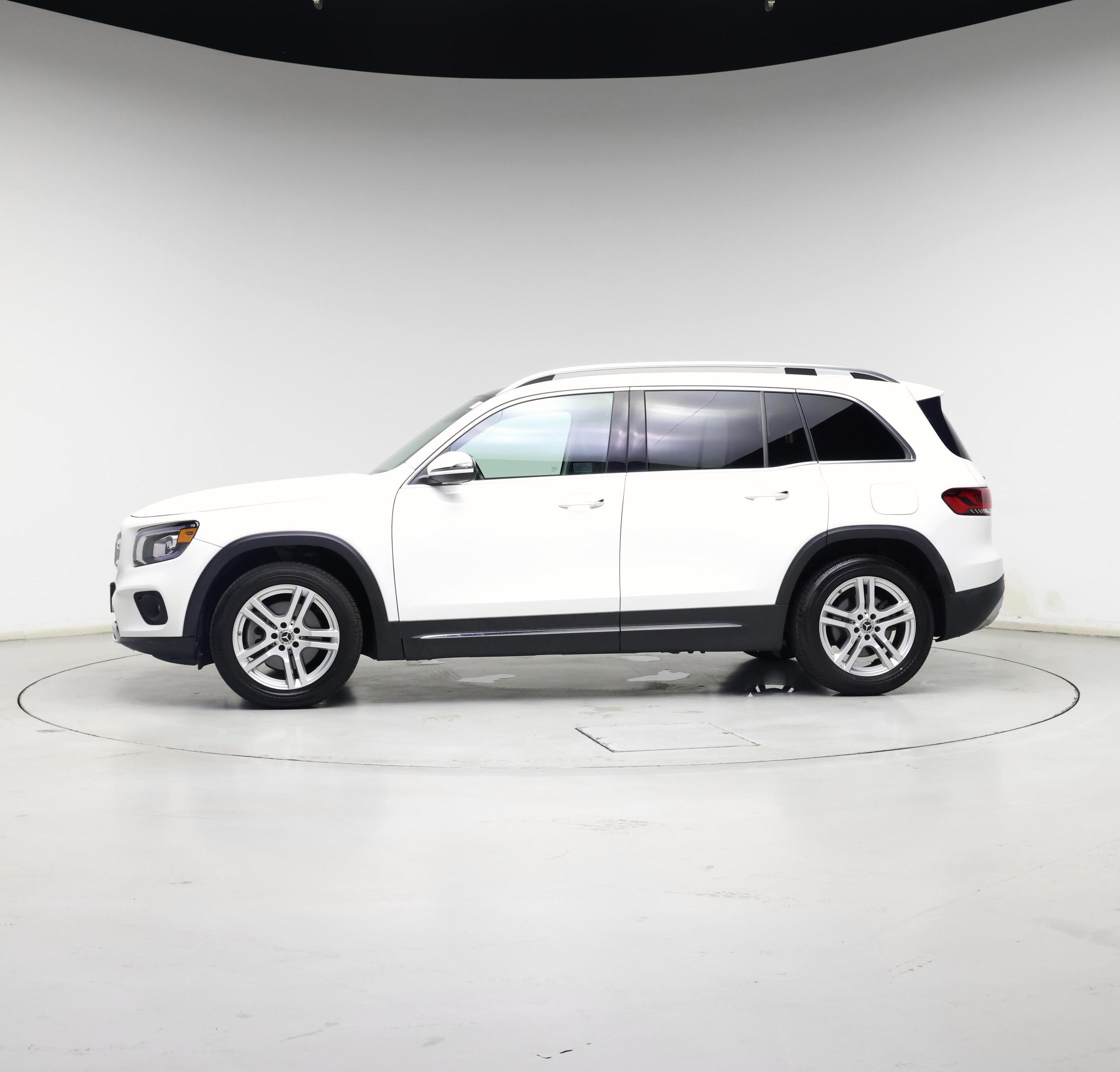 Thumbnail: 2022 Mercedes-Benz GLB - 3