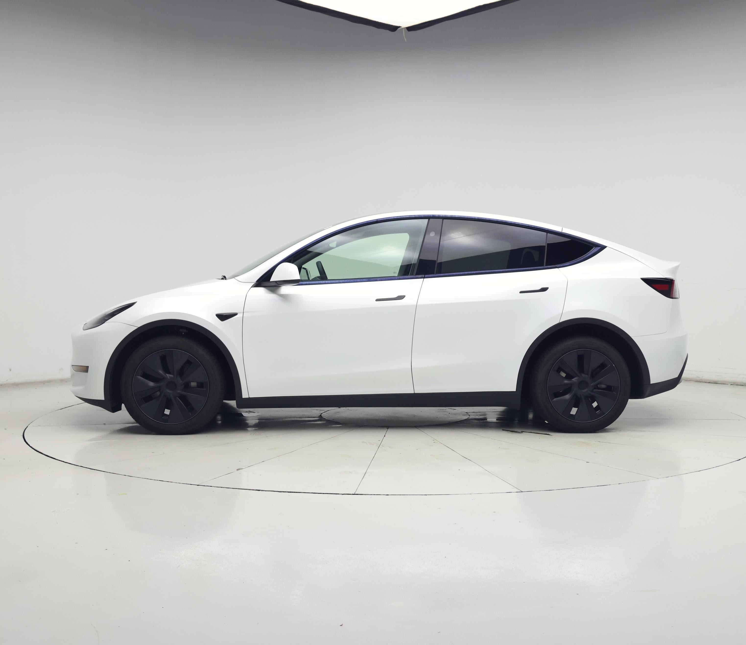 Thumbnail: 2025 Tesla Model Y - 3