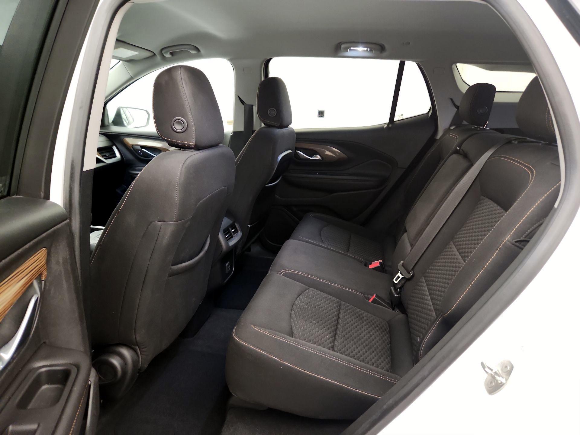 Thumbnail: 2019 GMC Terrain - 18