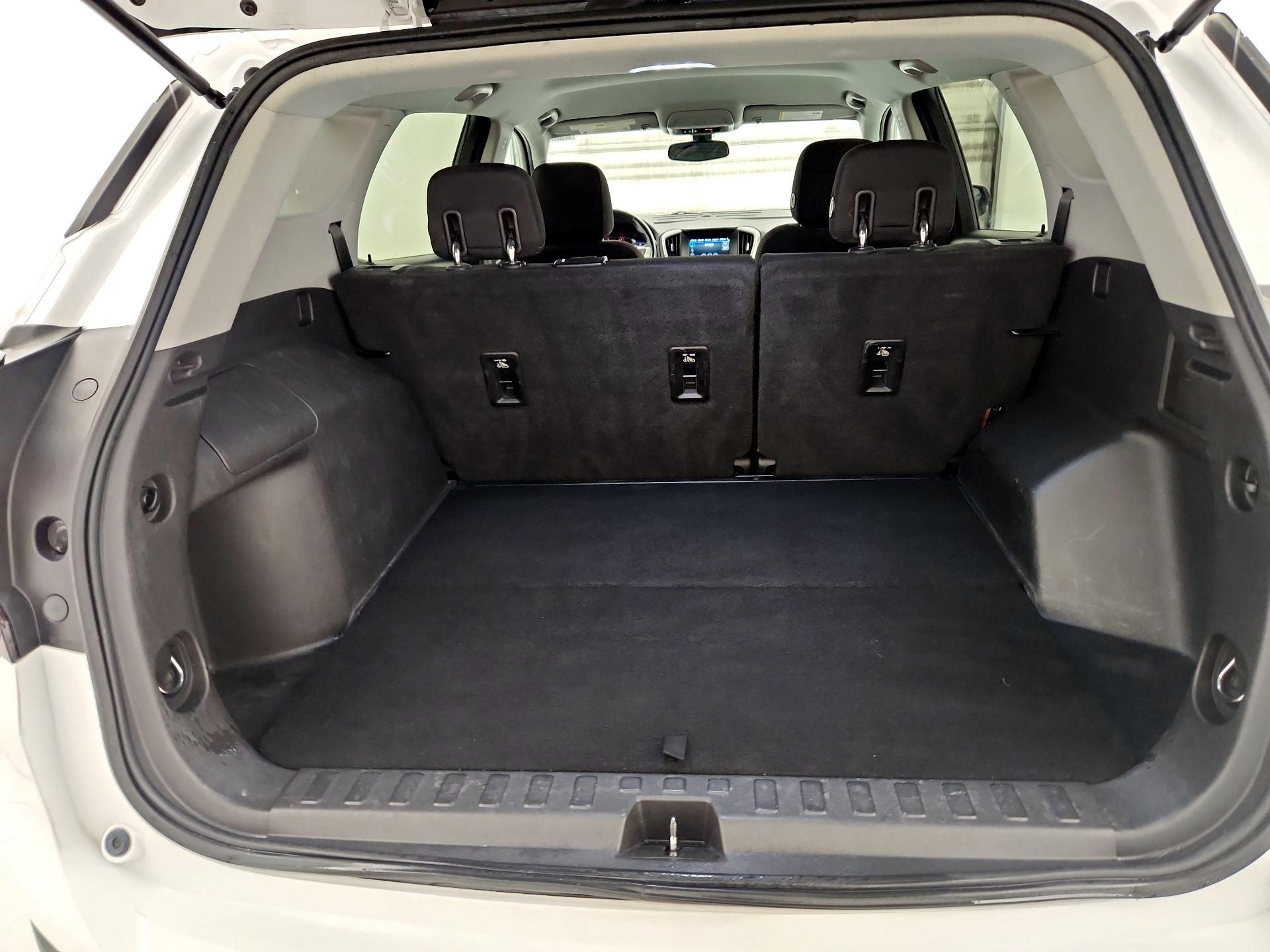 Thumbnail: 2019 GMC Terrain - 19
