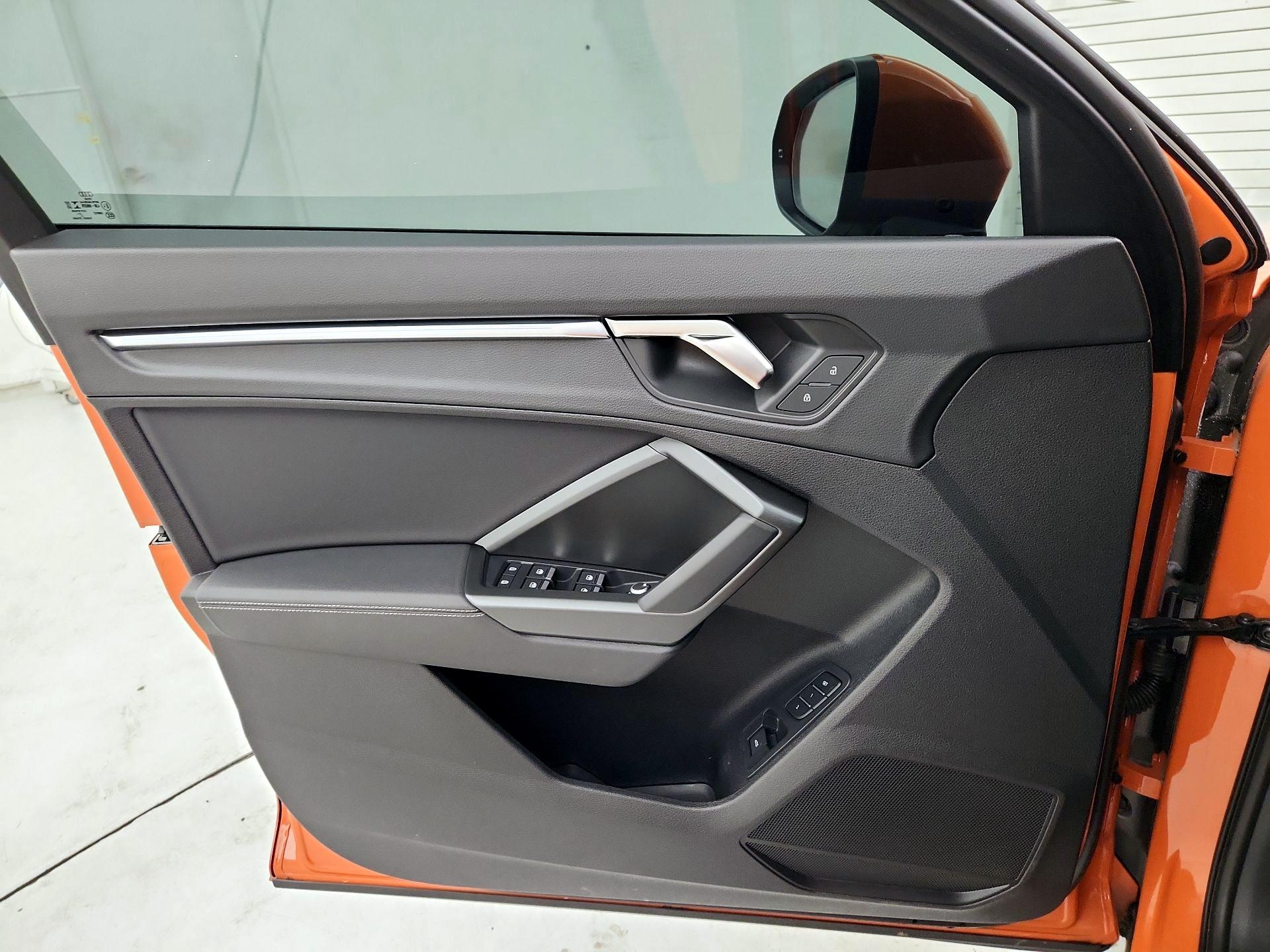 Thumbnail: 2022 Audi Q3 - 12
