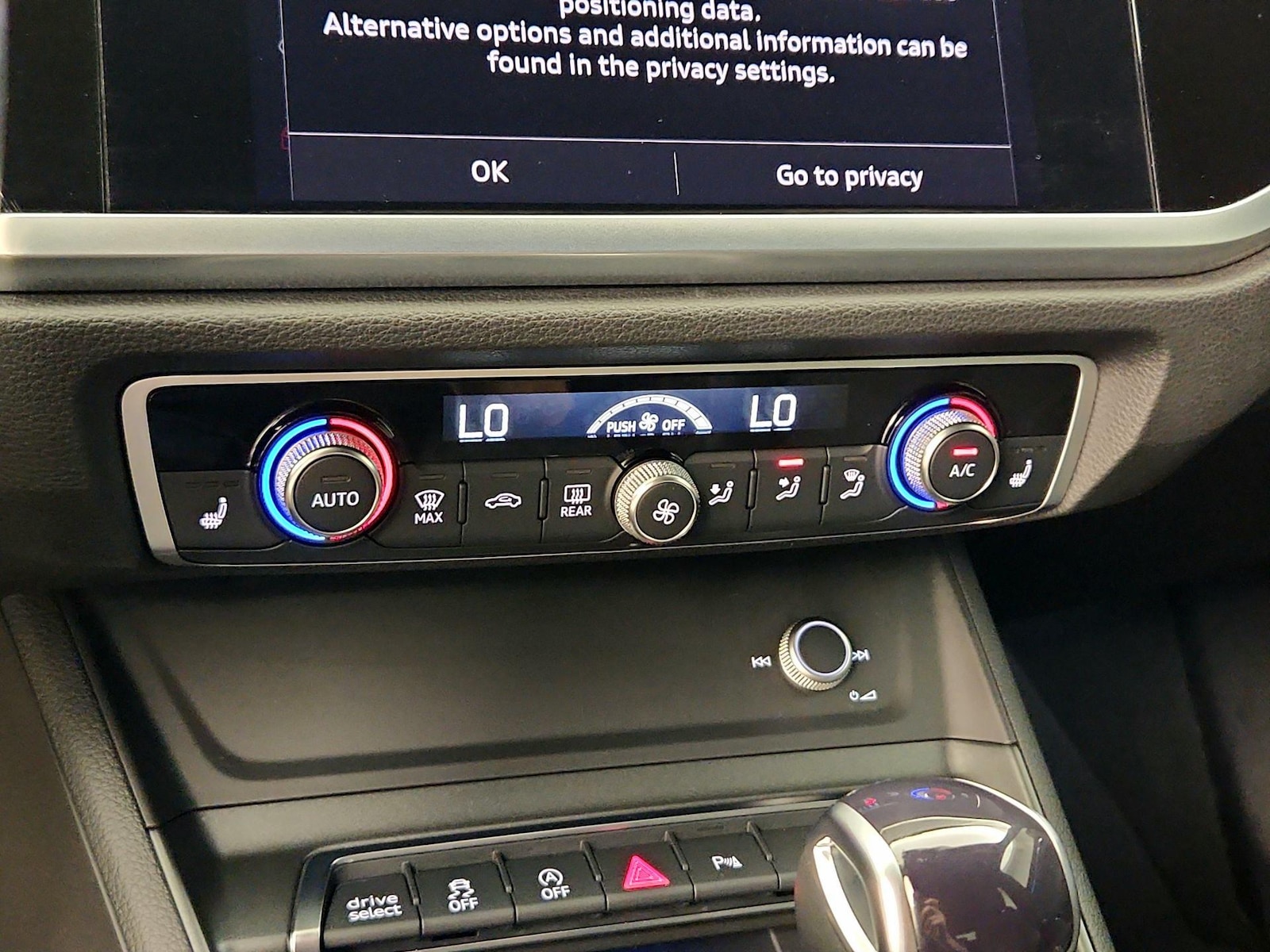 2022 Audi Q3 S Line Premium Plus - Photo 17