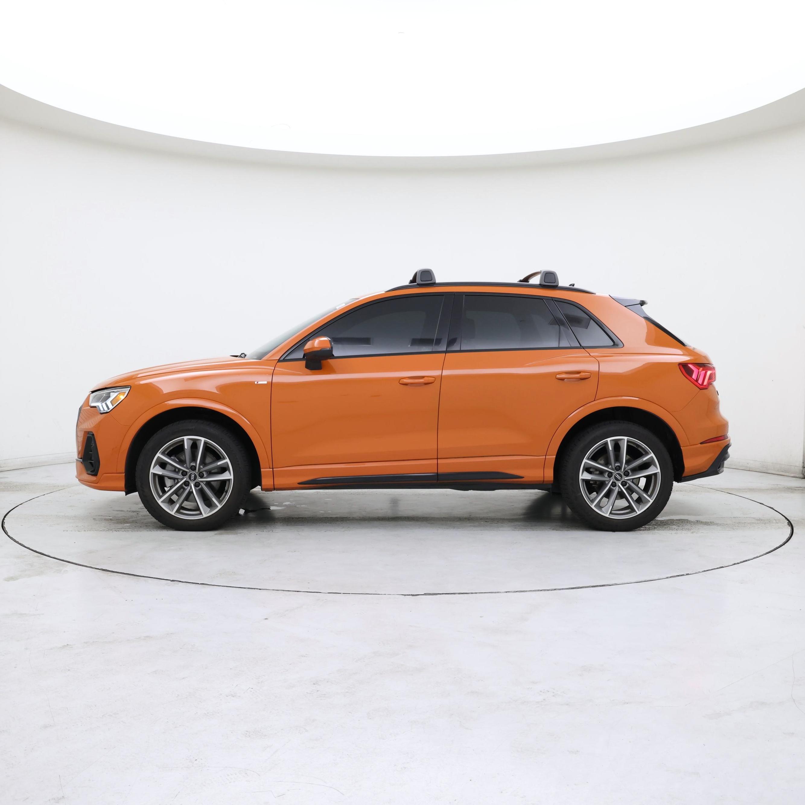 Thumbnail: 2022 Audi Q3 - 3