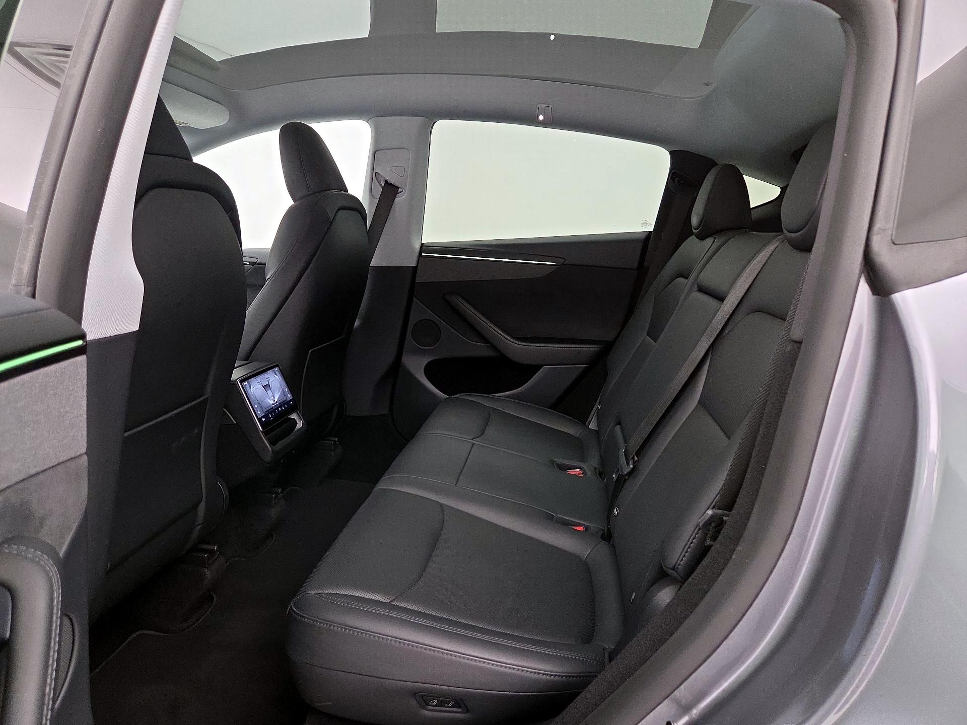 Thumbnail: 2026 Tesla Model Y - 19