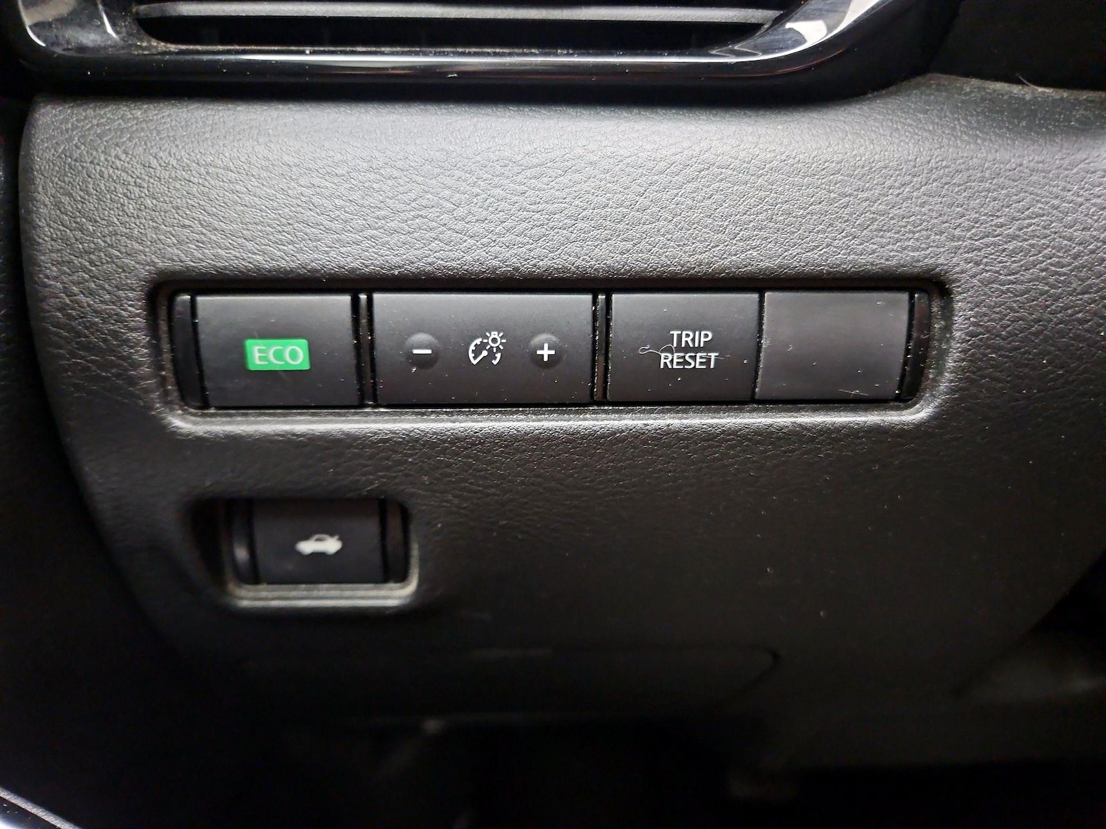 2023 Nissan Sentra SR - Photo 14