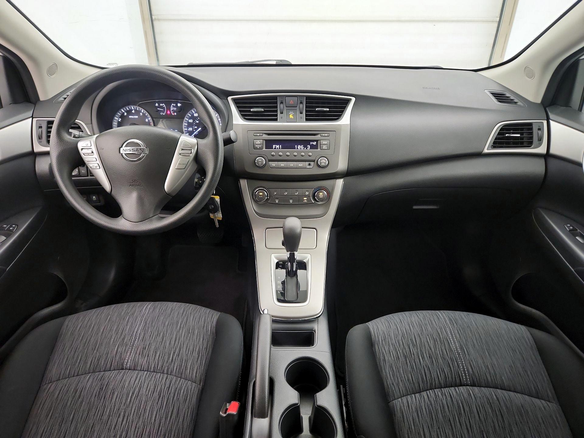 Thumbnail: 2014 Nissan Sentra - 9