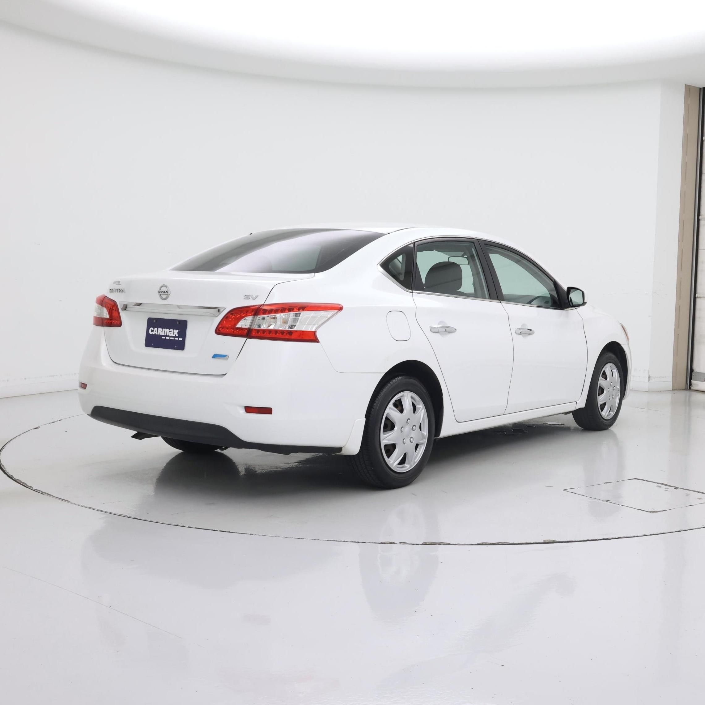 Thumbnail: 2014 Nissan Sentra - 8
