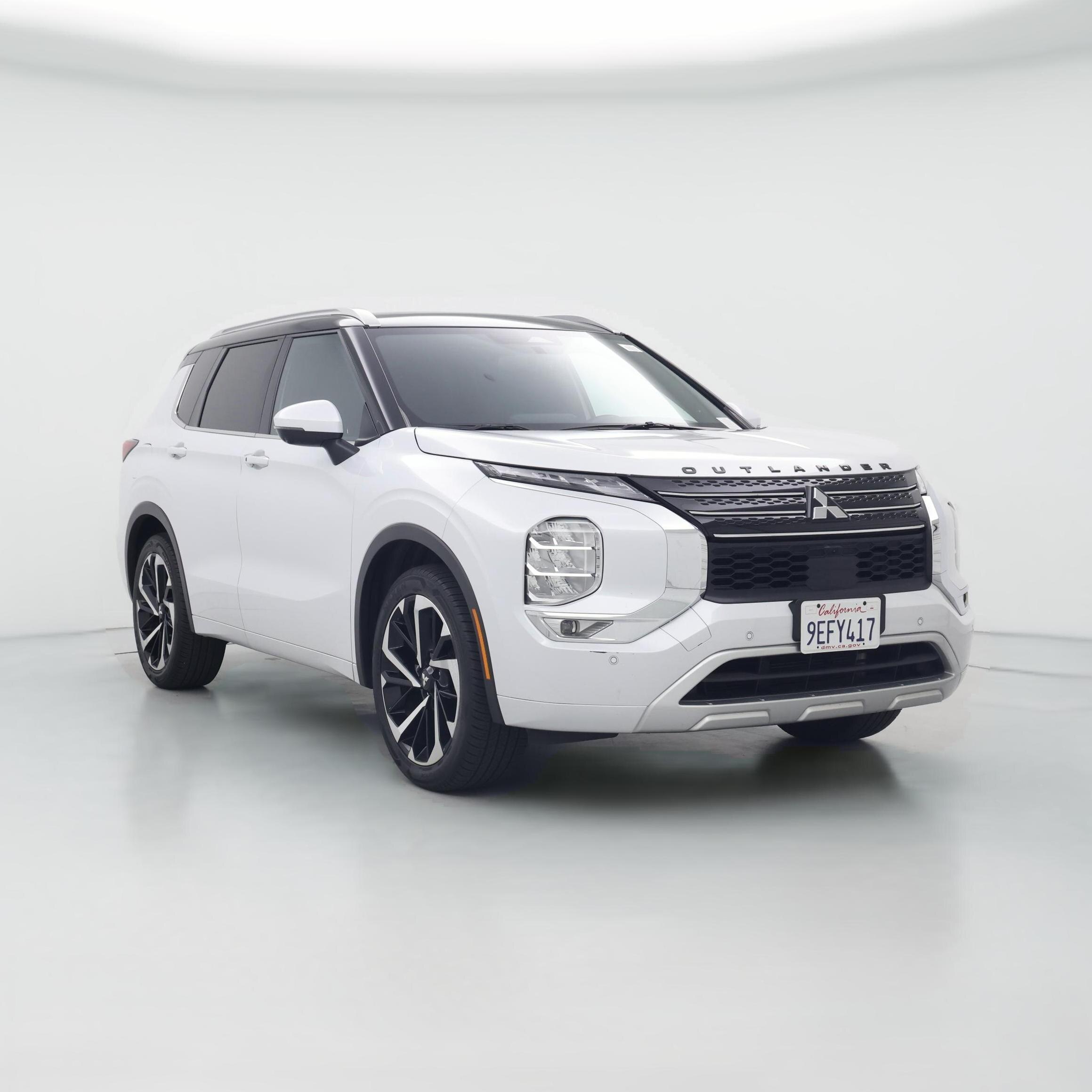 Thumbnail: 2023 Mitsubishi Outlander - 1
