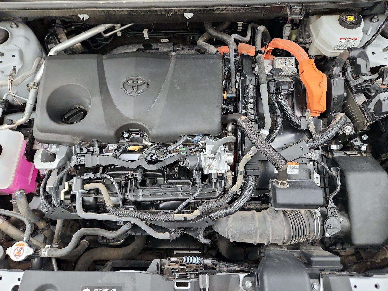 2024 Toyota RAV4 Limited - Photo 23