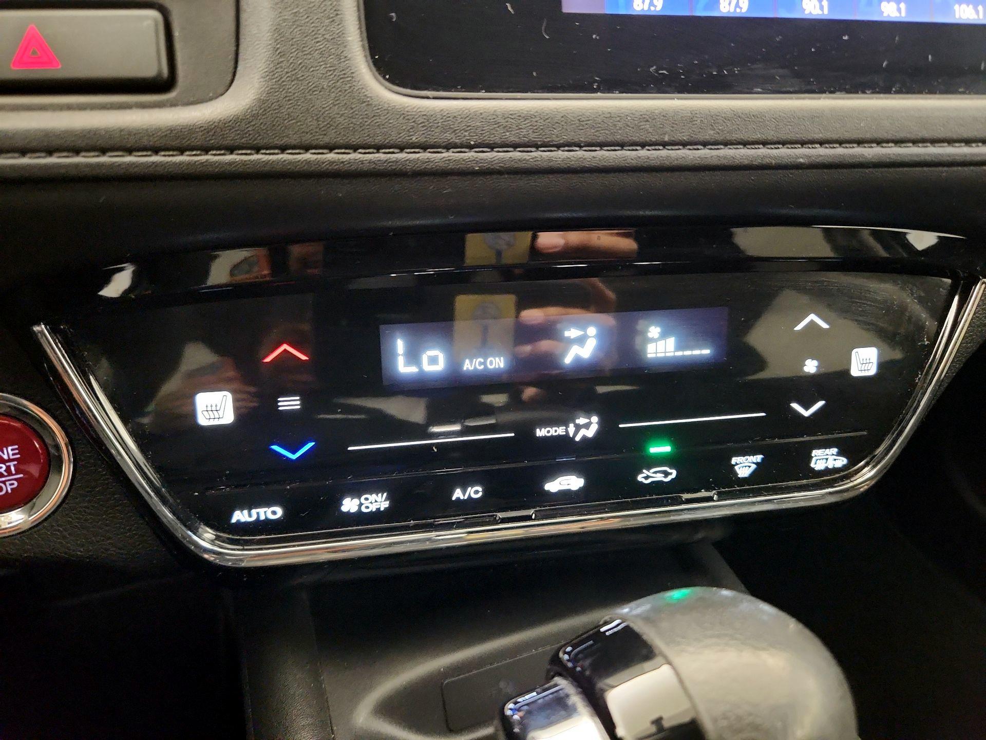 Thumbnail: 2016 Honda HR-V - 16