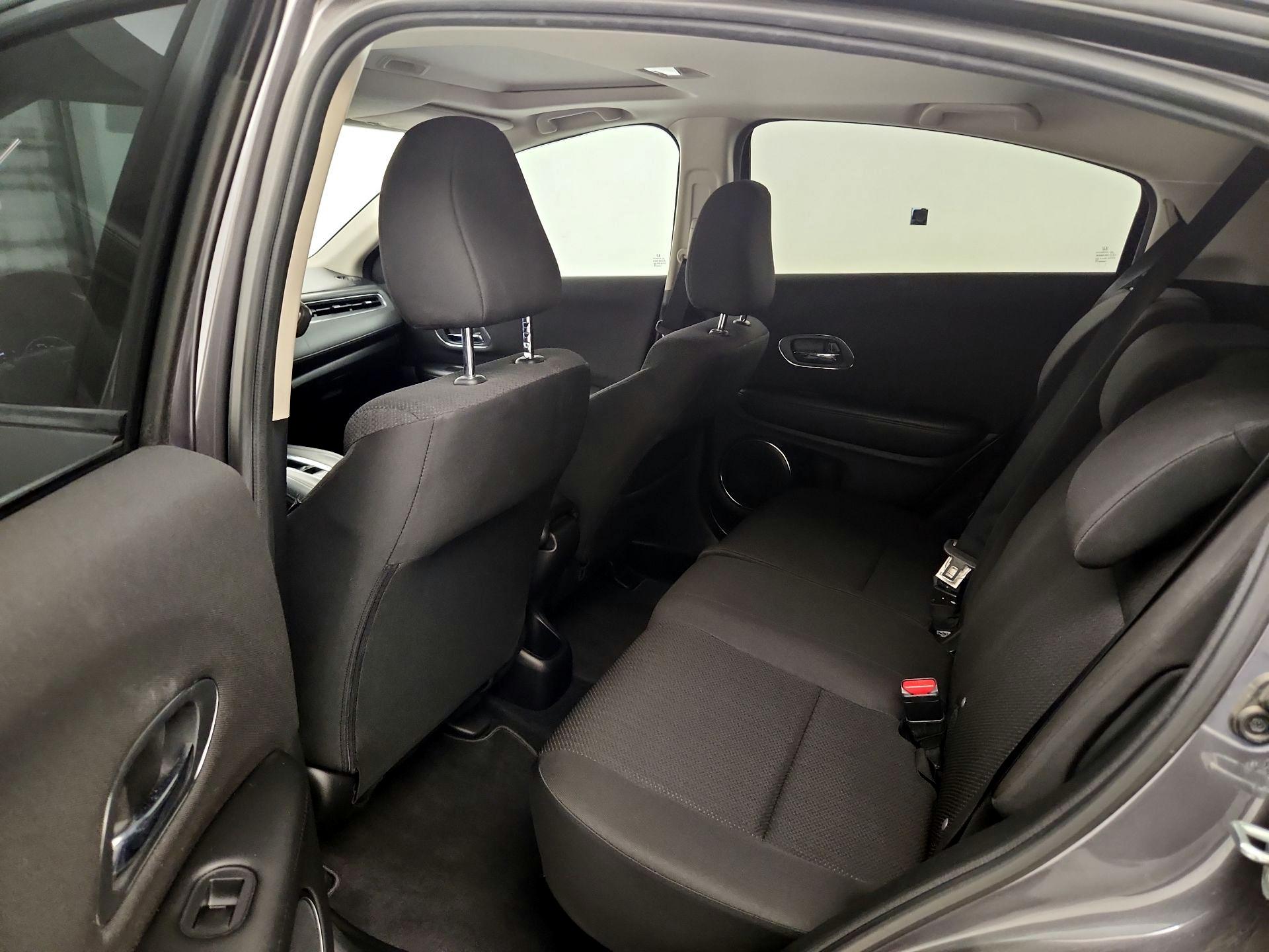 Thumbnail: 2016 Honda HR-V - 19