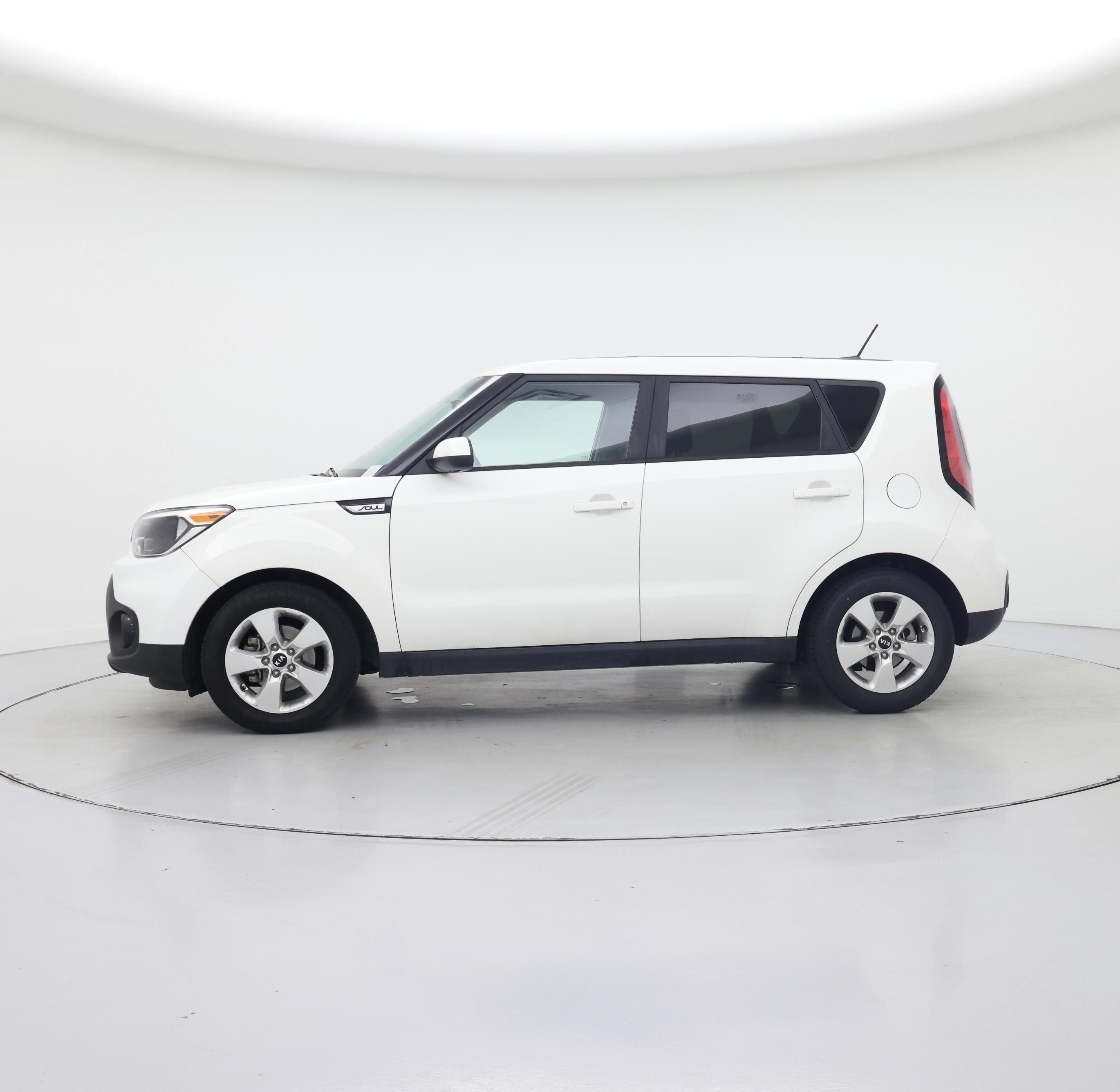 Thumbnail: 2017 Kia Soul - 3