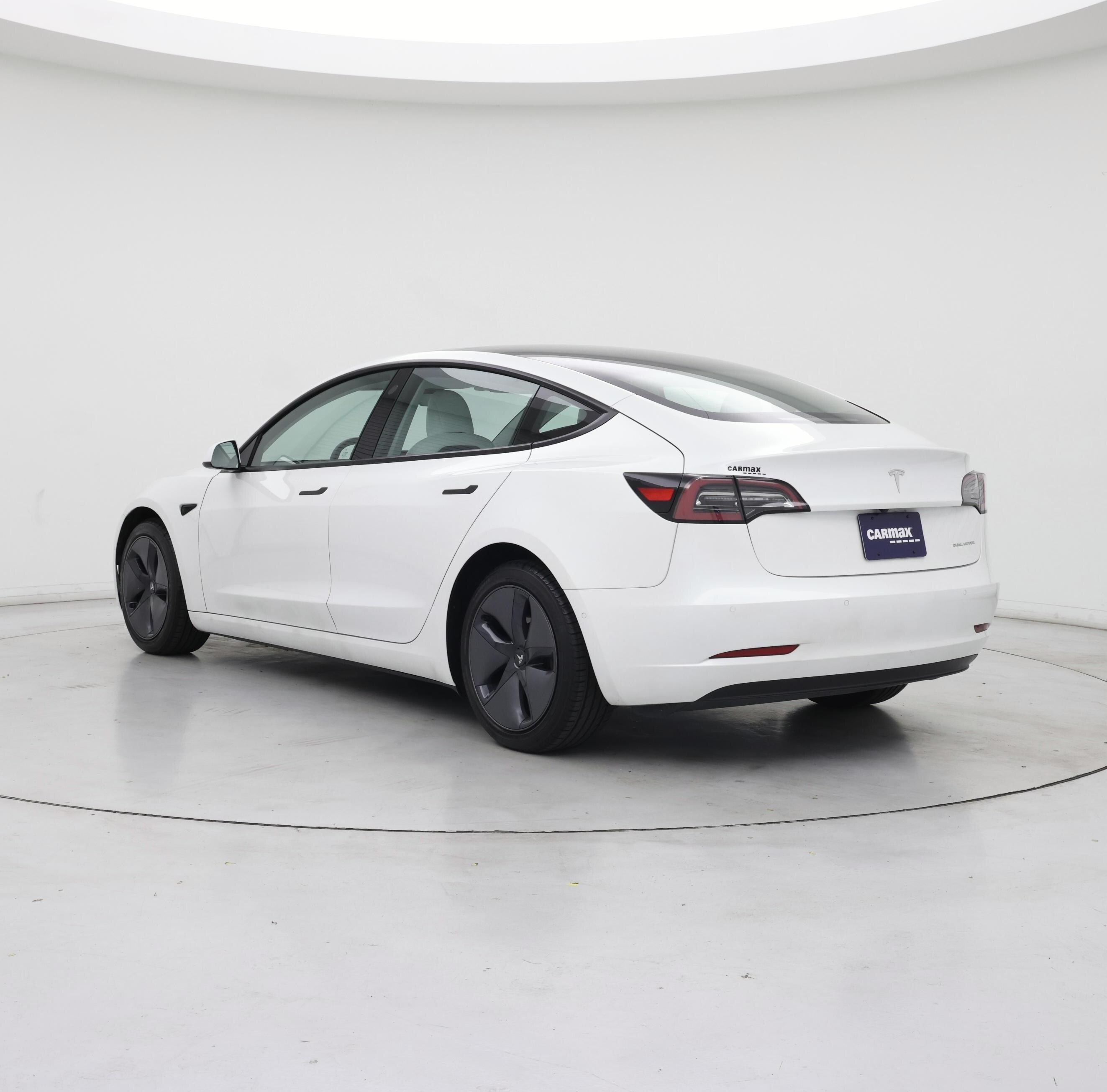 Thumbnail: 2022 Tesla Model 3 - 2