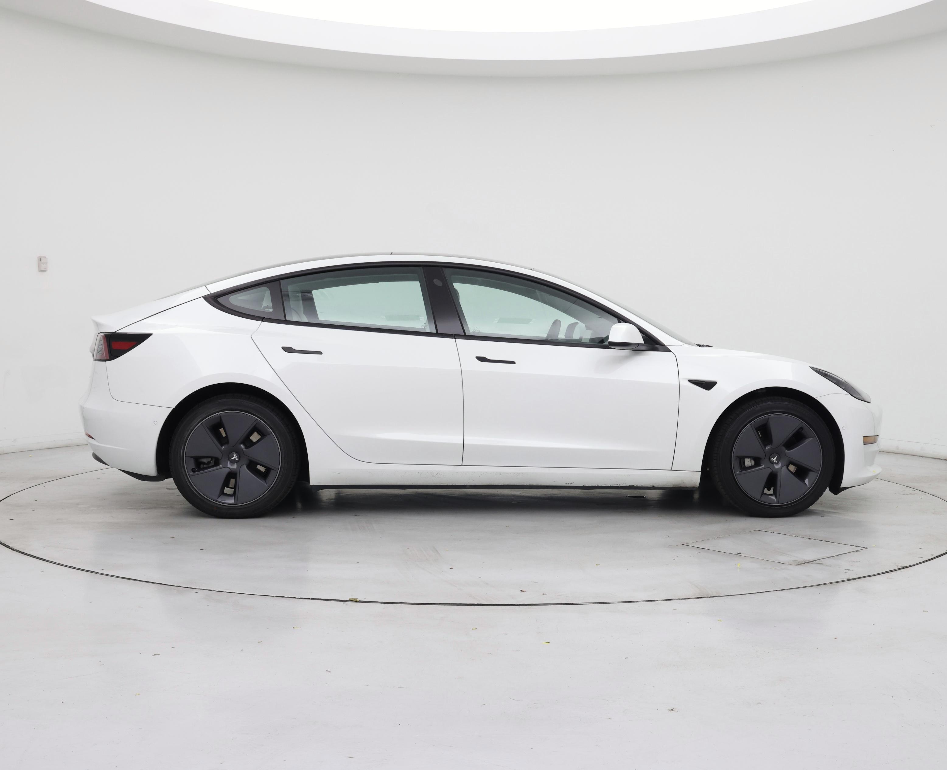 Thumbnail: 2022 Tesla Model 3 - 7
