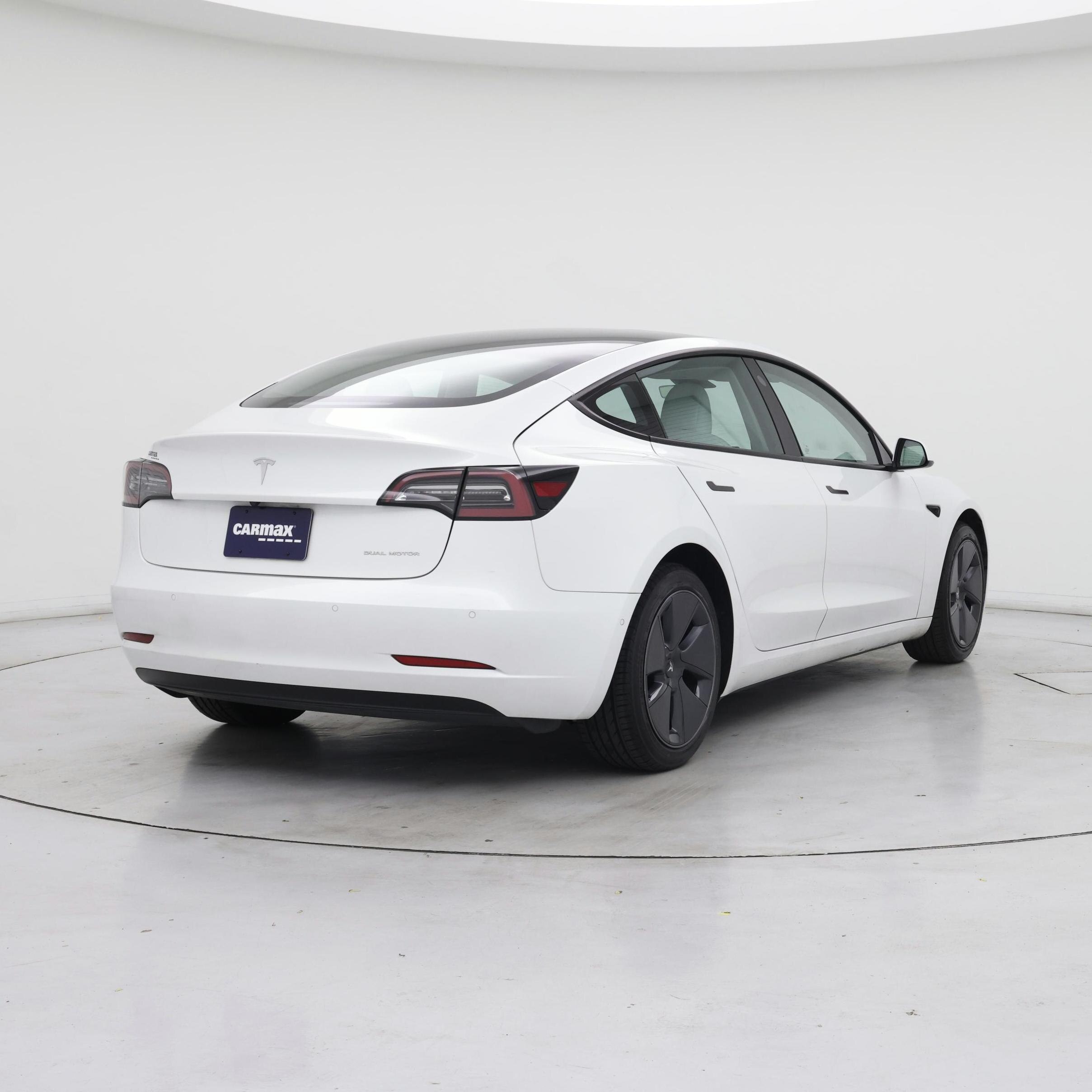 Thumbnail: 2022 Tesla Model 3 - 8