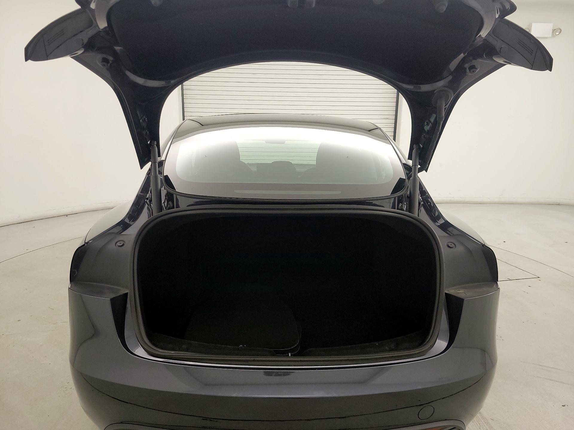 Thumbnail: 2025 Tesla Model 3 - 20