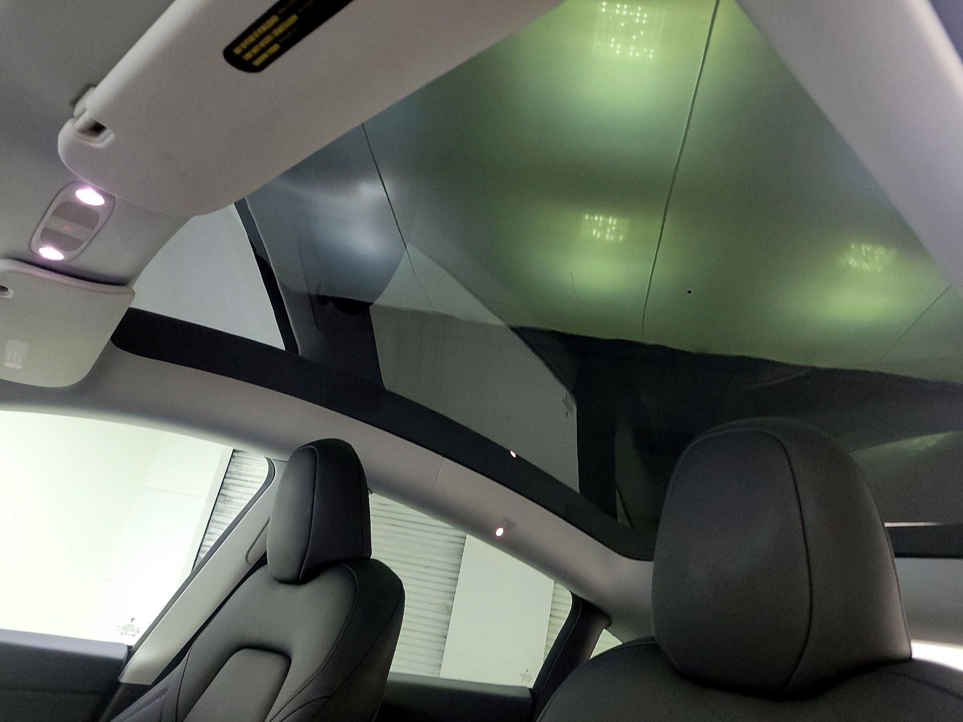 Thumbnail: 2023 Tesla Model Y - 18