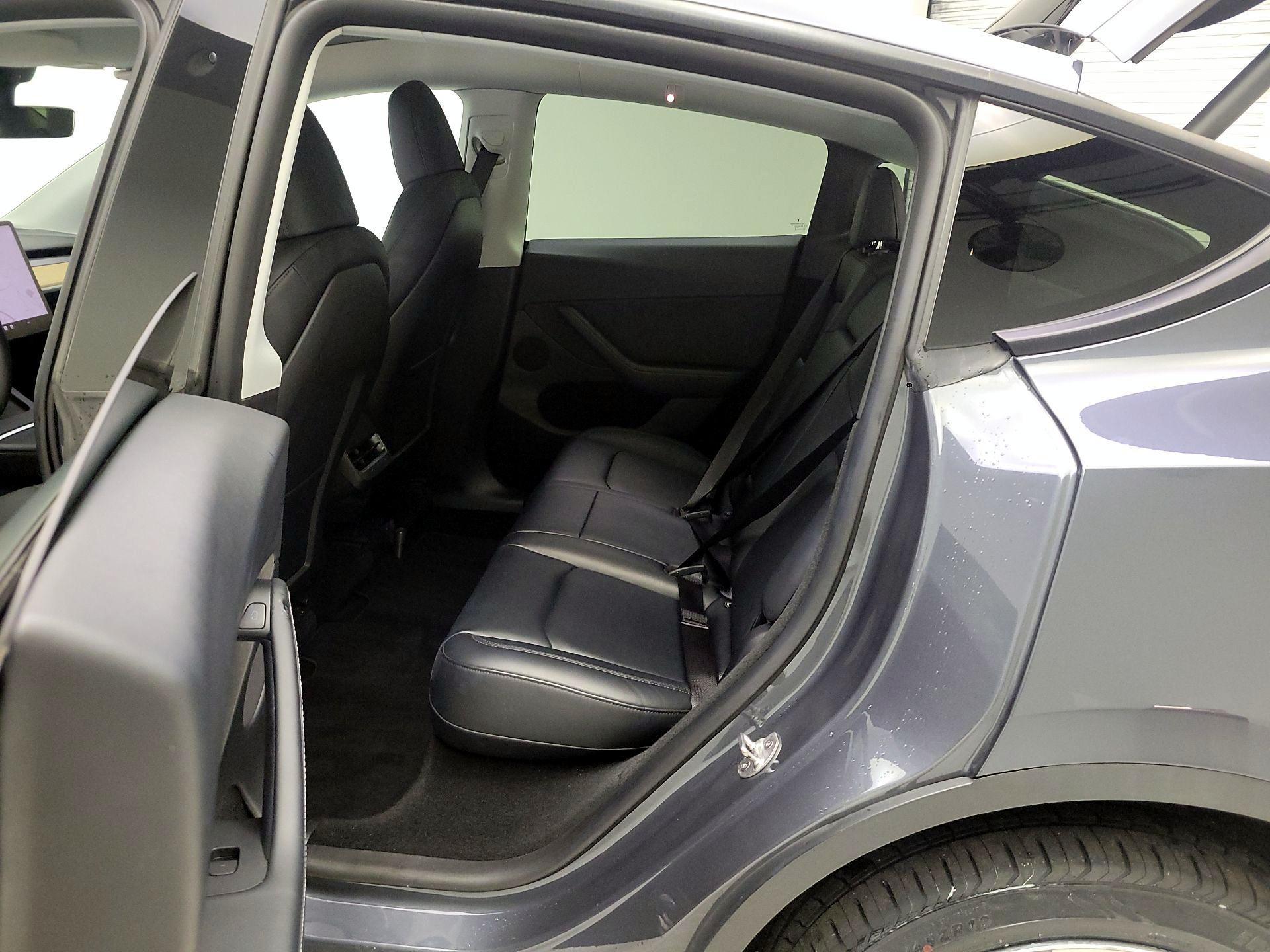 Thumbnail: 2023 Tesla Model Y - 19