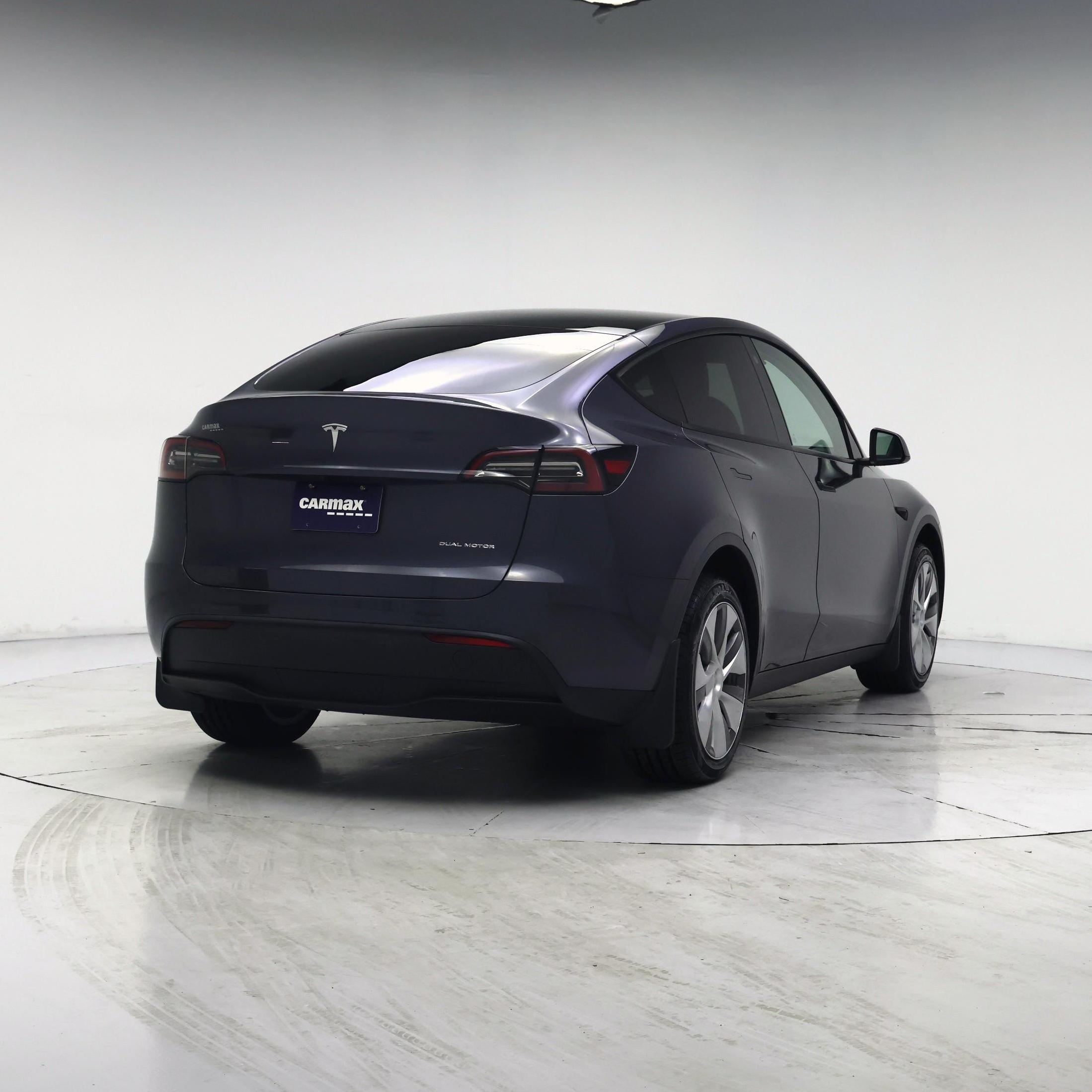 Thumbnail: 2023 Tesla Model Y - 8
