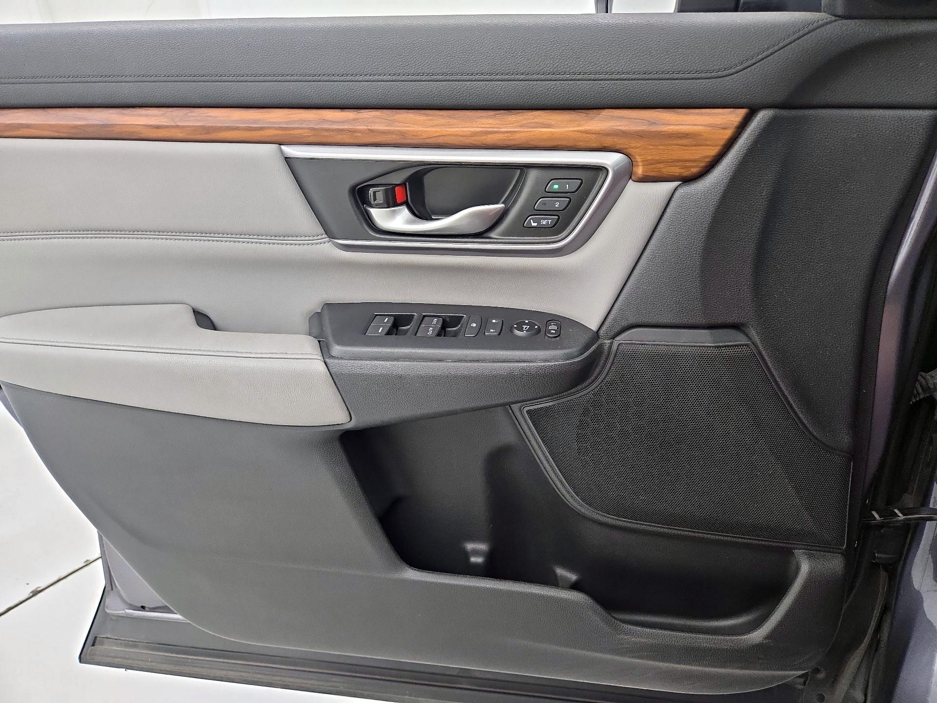 Thumbnail: 2017 Honda CR-V - 12