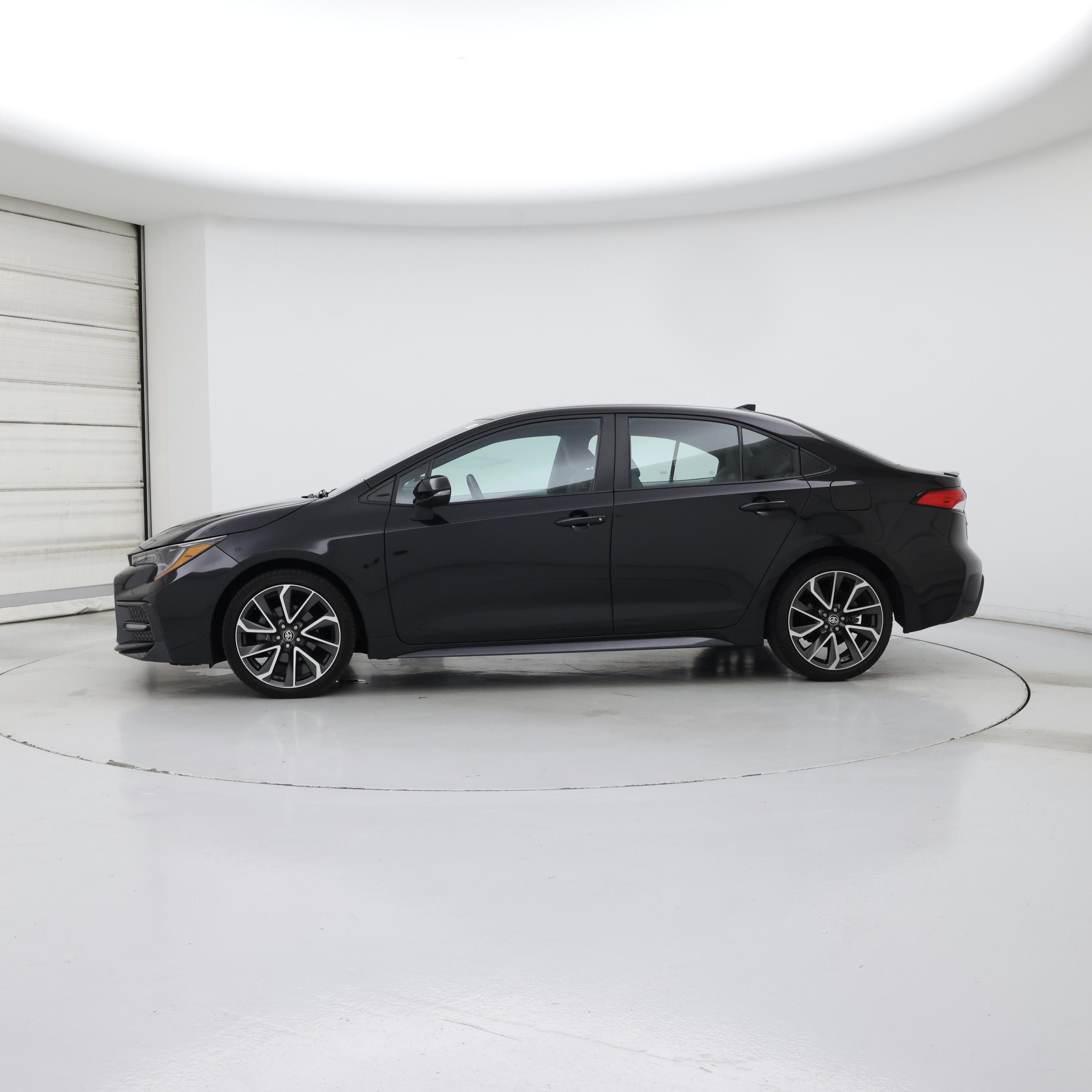 Thumbnail: 2022 Toyota Corolla - 3