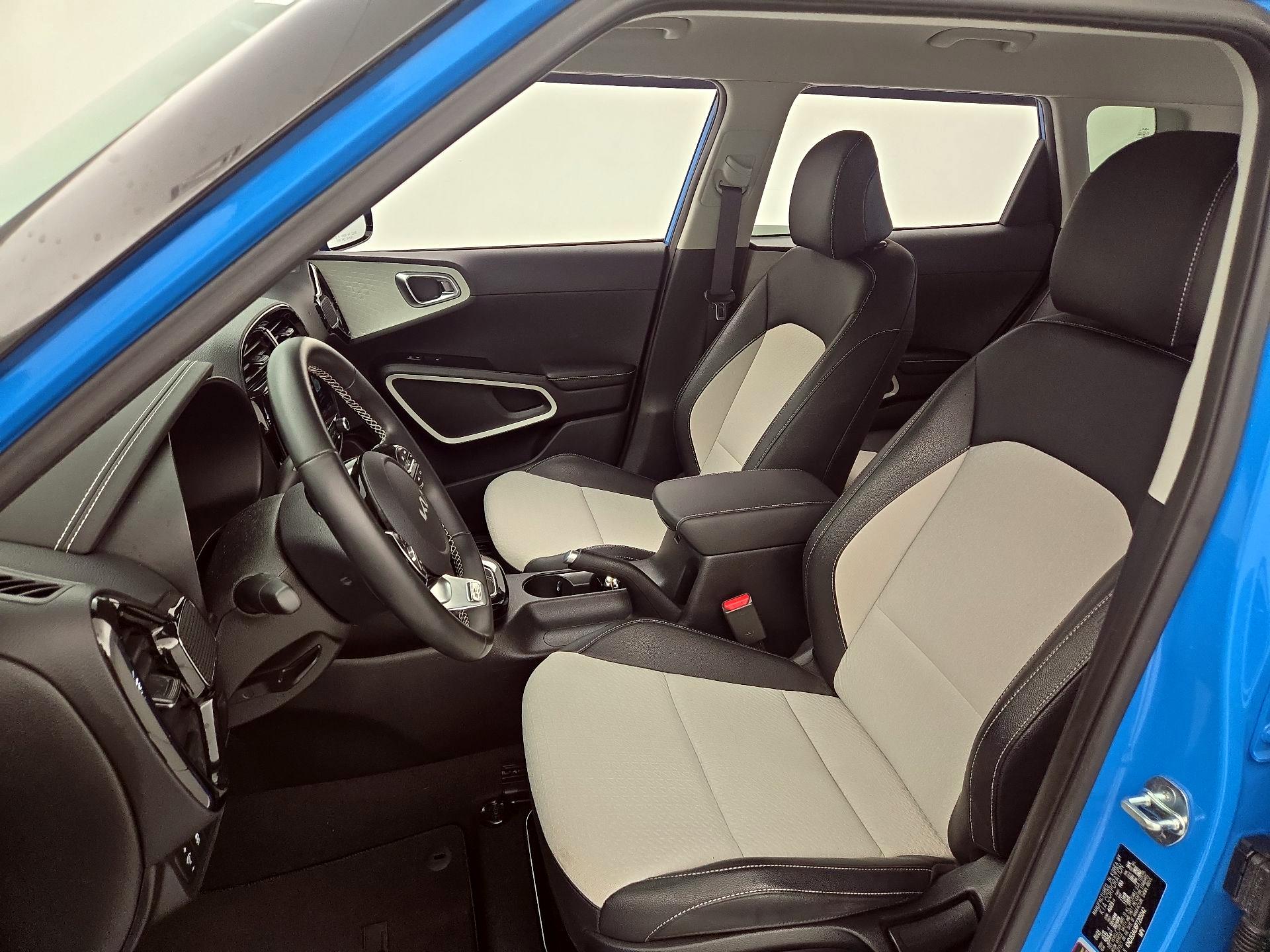 Thumbnail: 2023 Kia Soul - 11