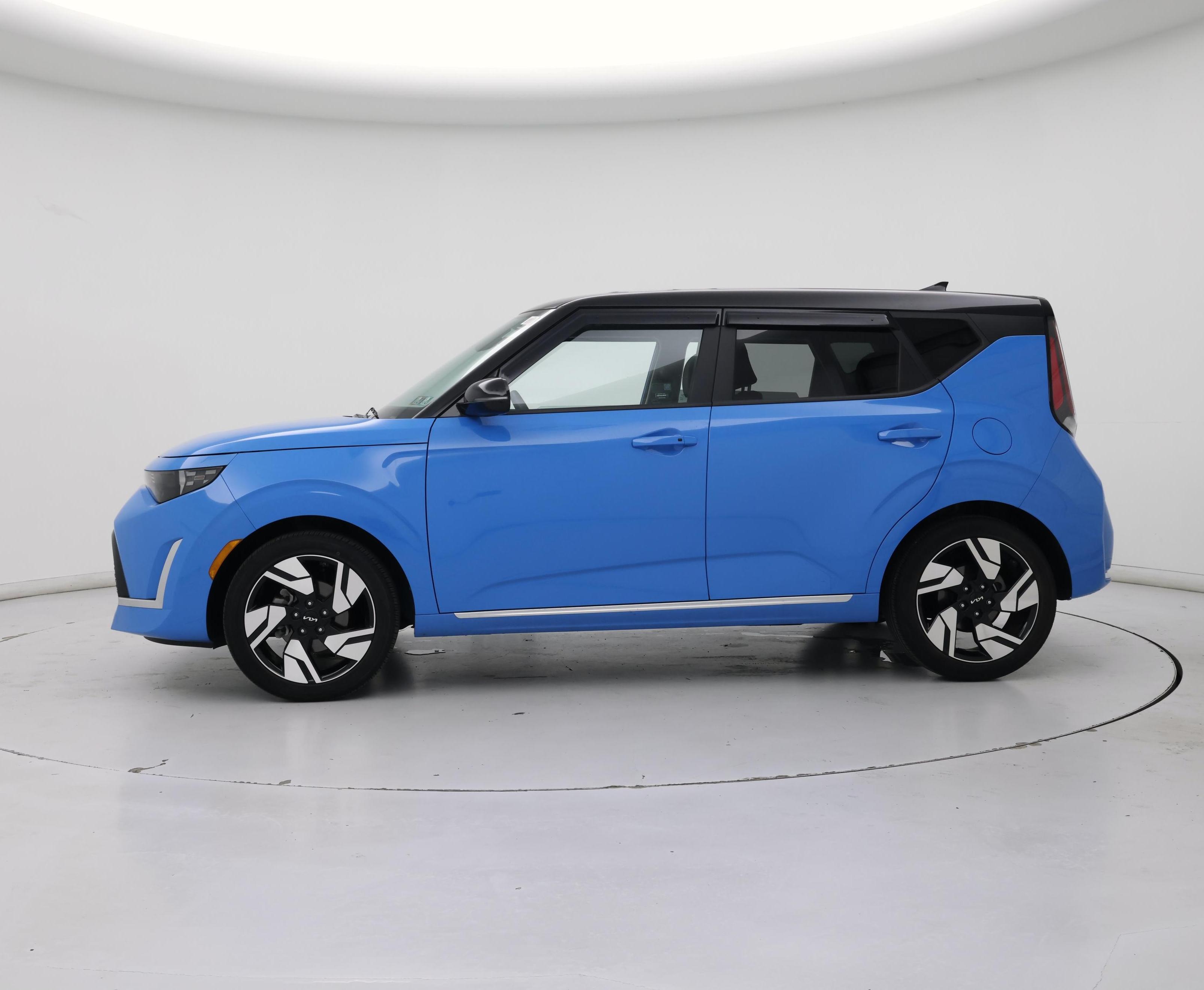 Thumbnail: 2023 Kia Soul - 3