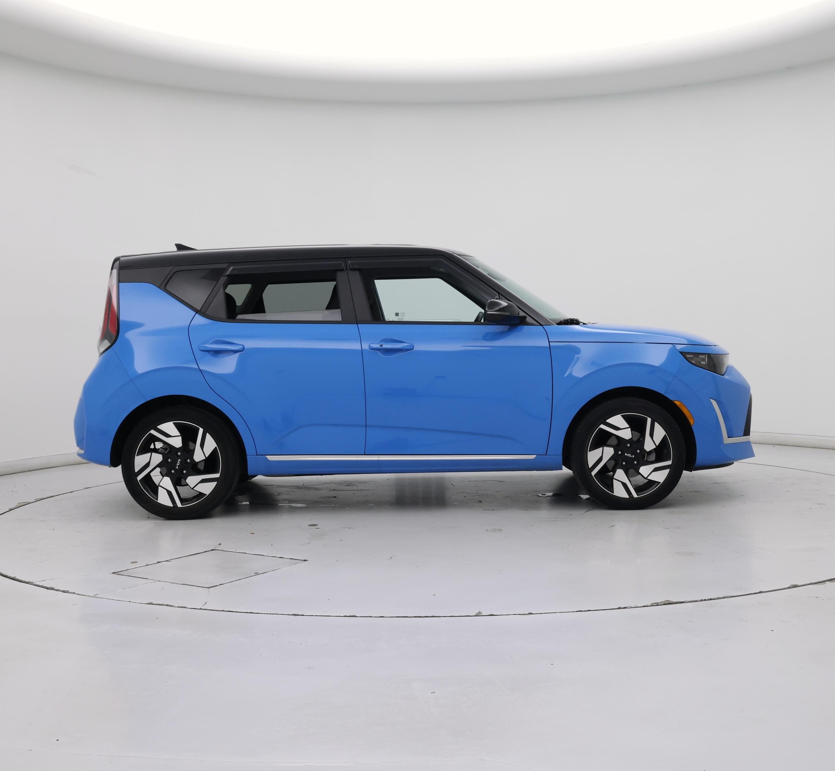 Thumbnail: 2023 Kia Soul - 7