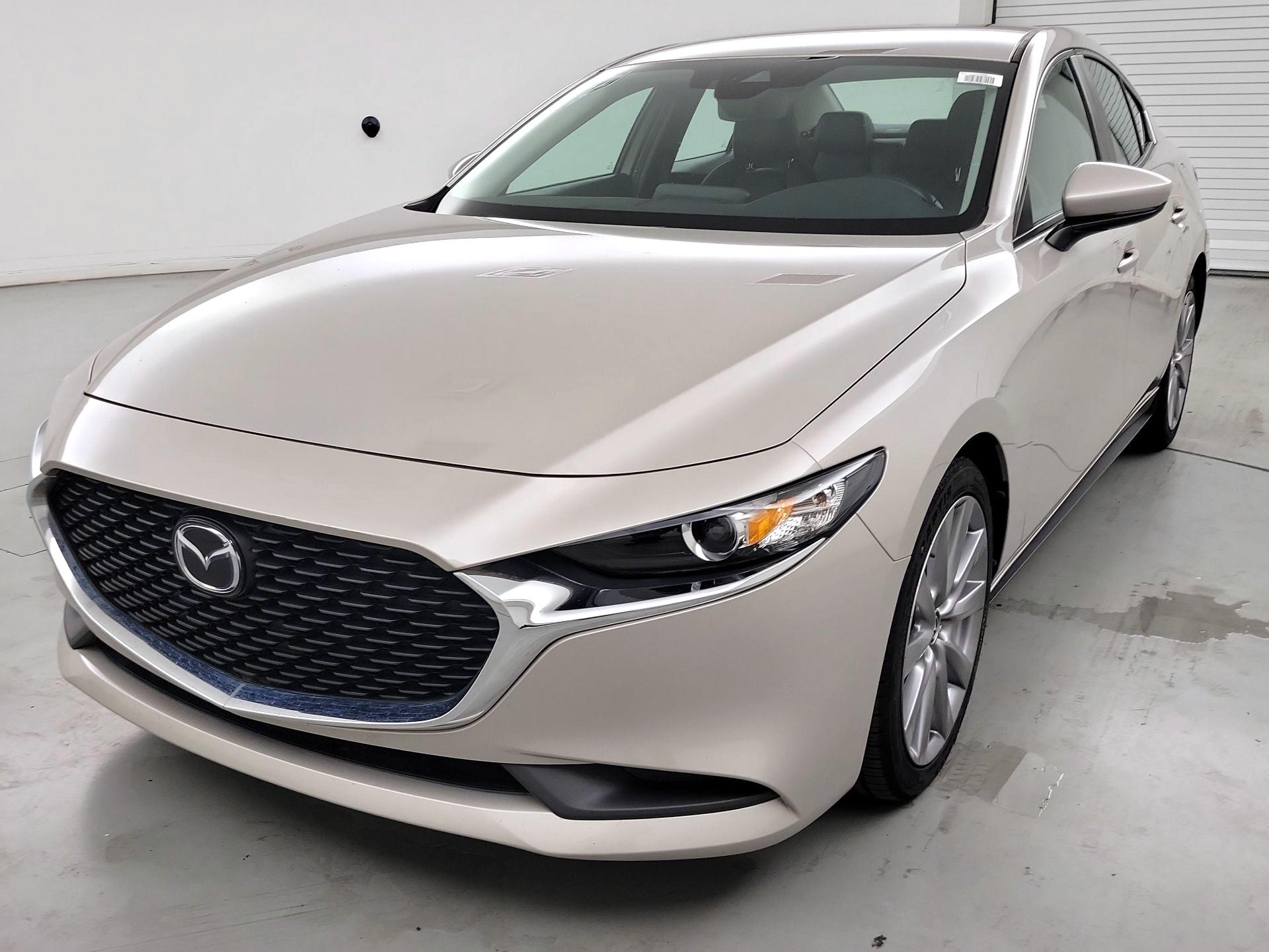 Thumbnail: 2022 Mazda Mazda3 - 3