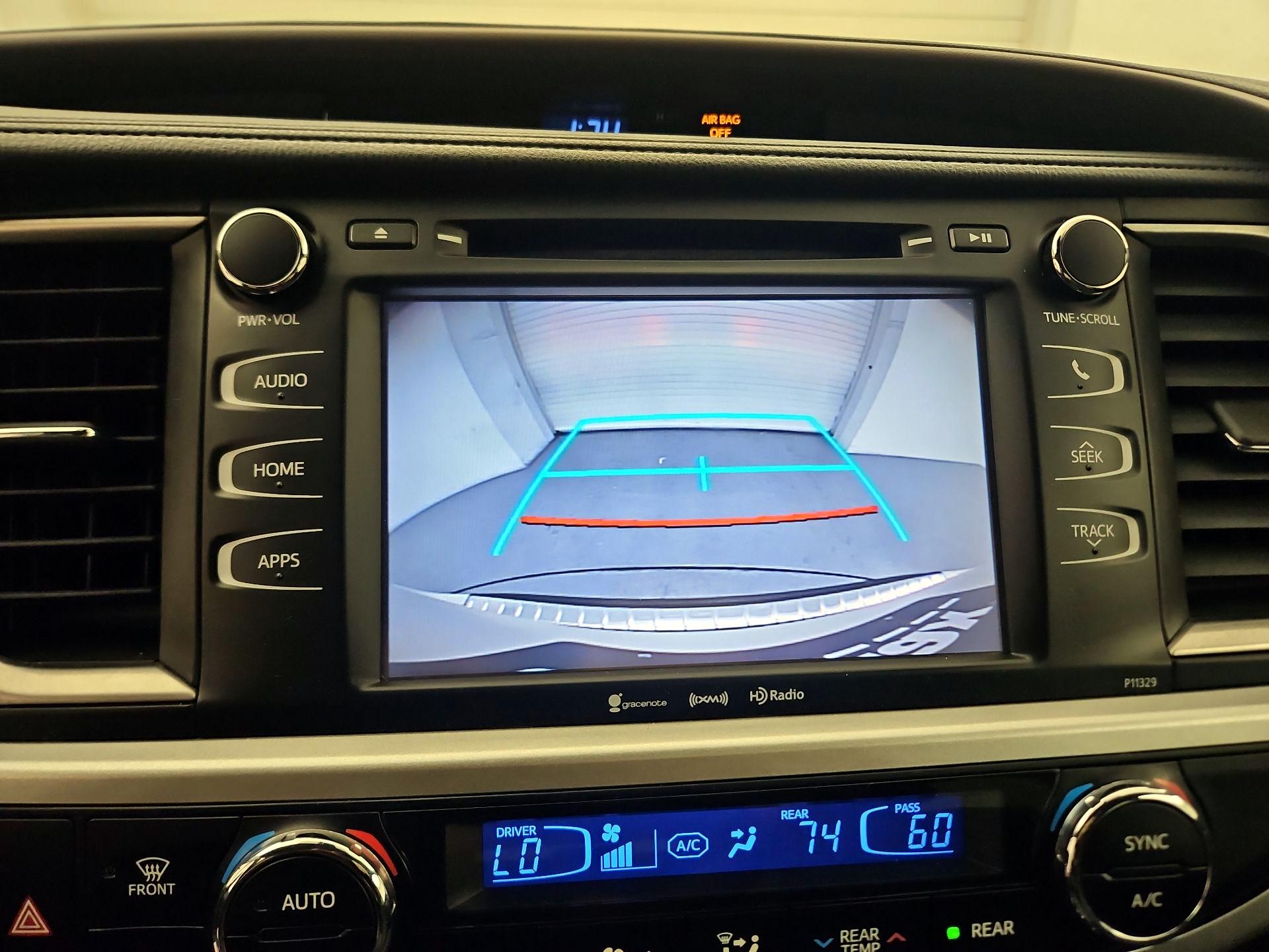 Thumbnail: 2017 Toyota Highlander - 12