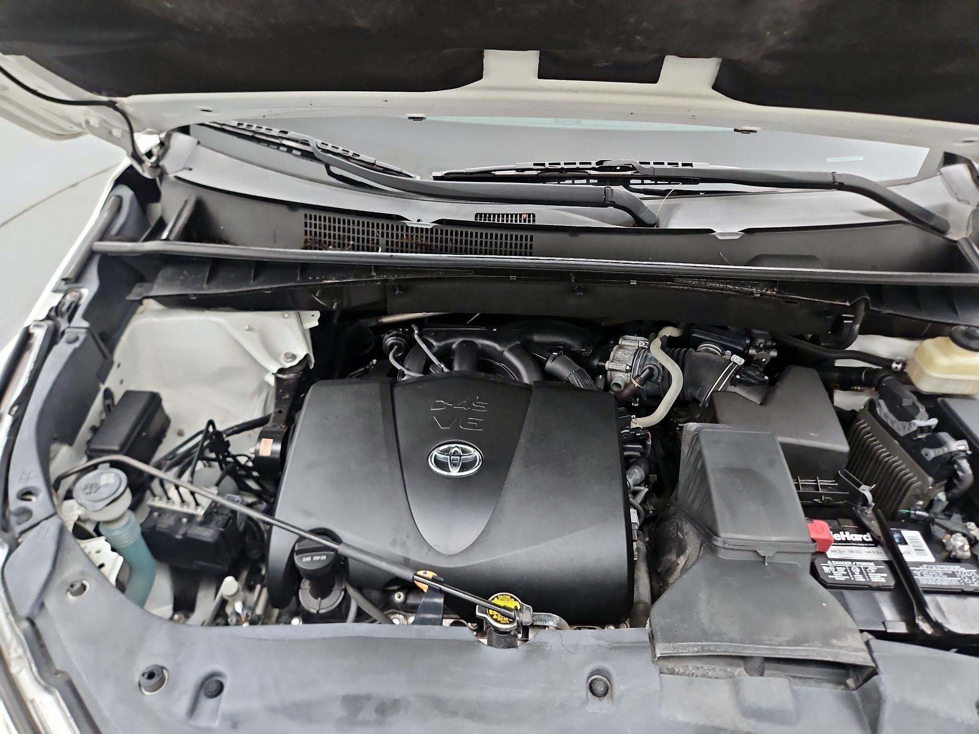 Thumbnail: 2017 Toyota Highlander - 19