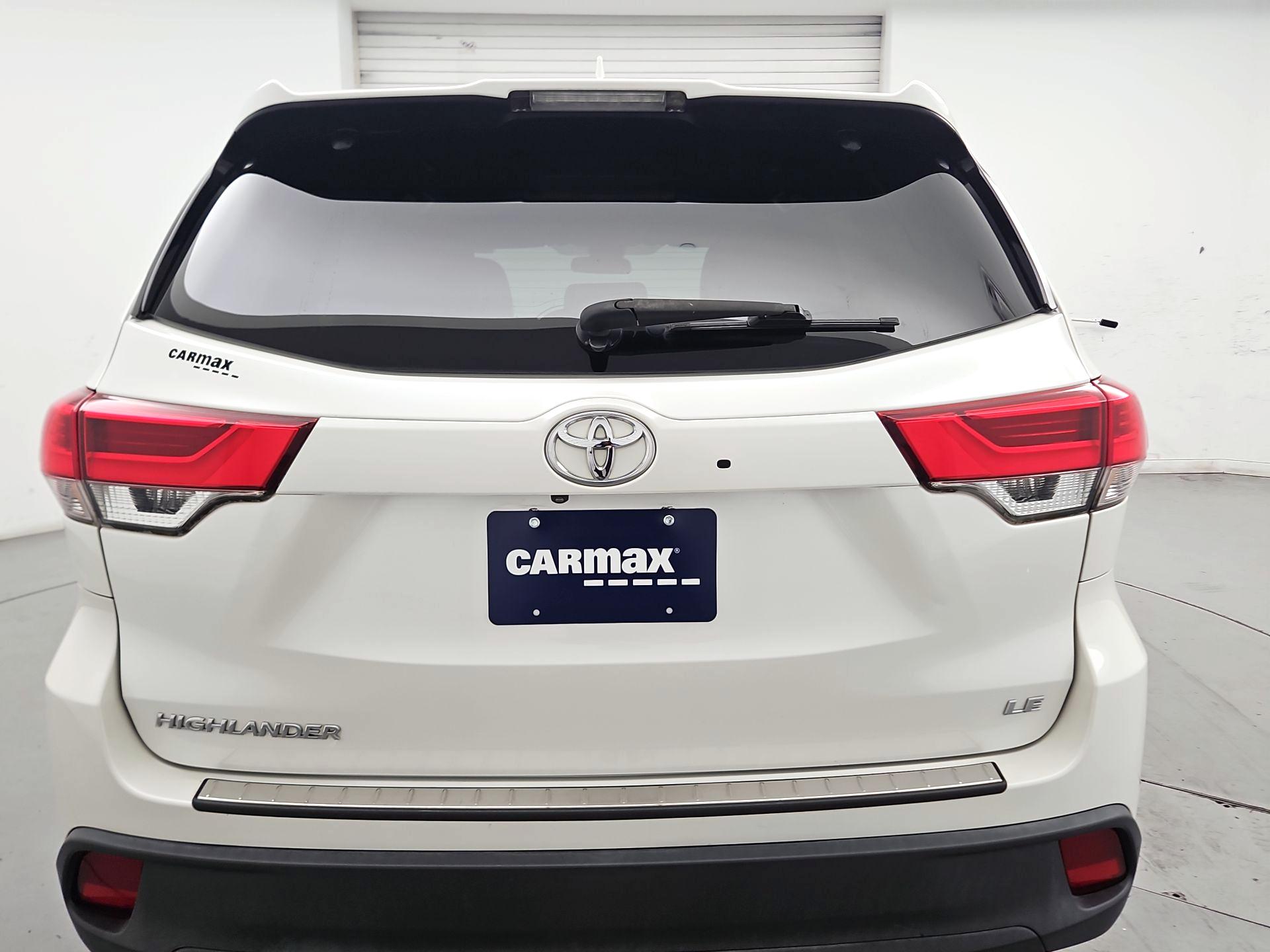 Thumbnail: 2017 Toyota Highlander - 6