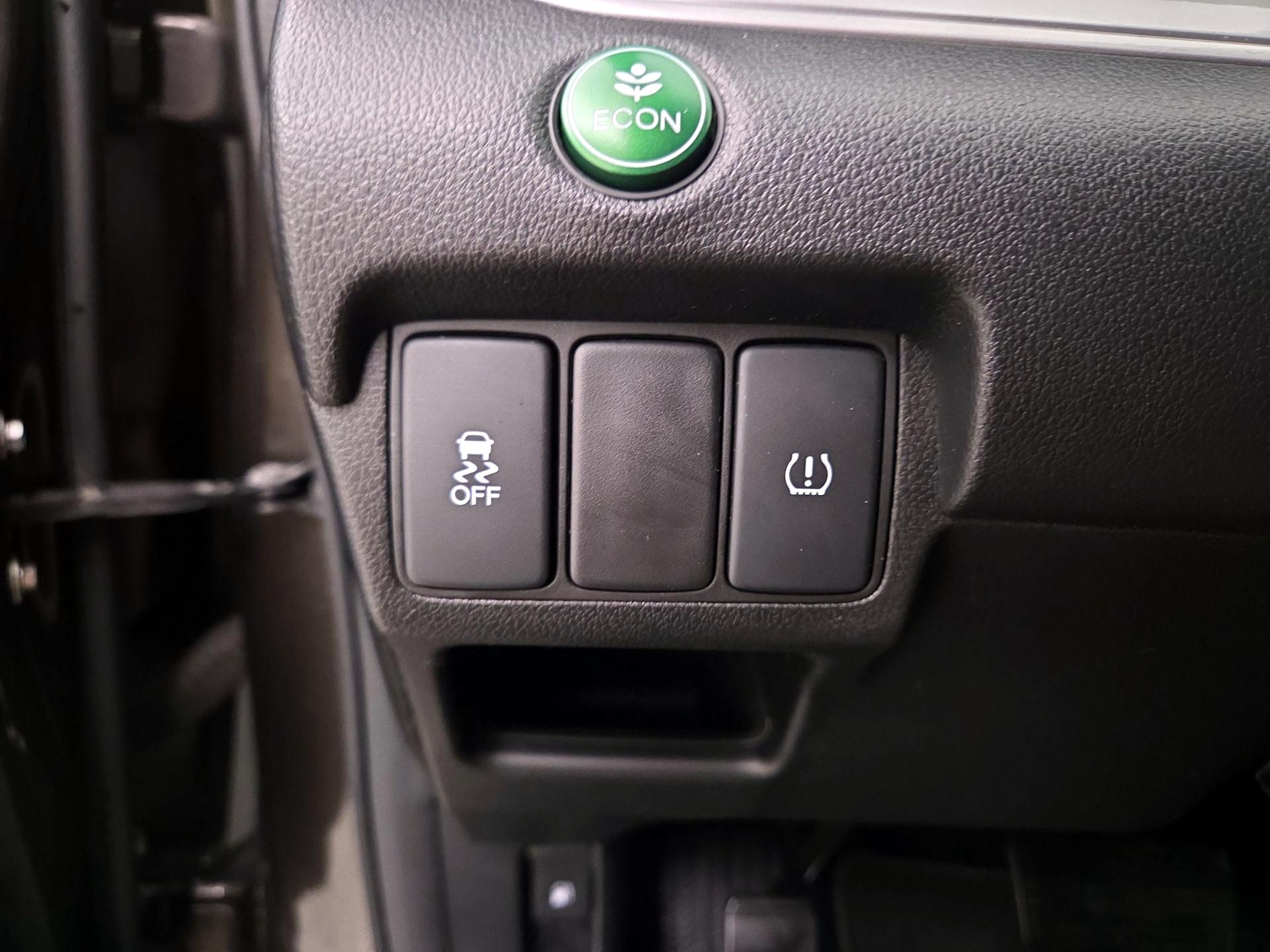 Thumbnail: 2015 Honda CR-V - 13