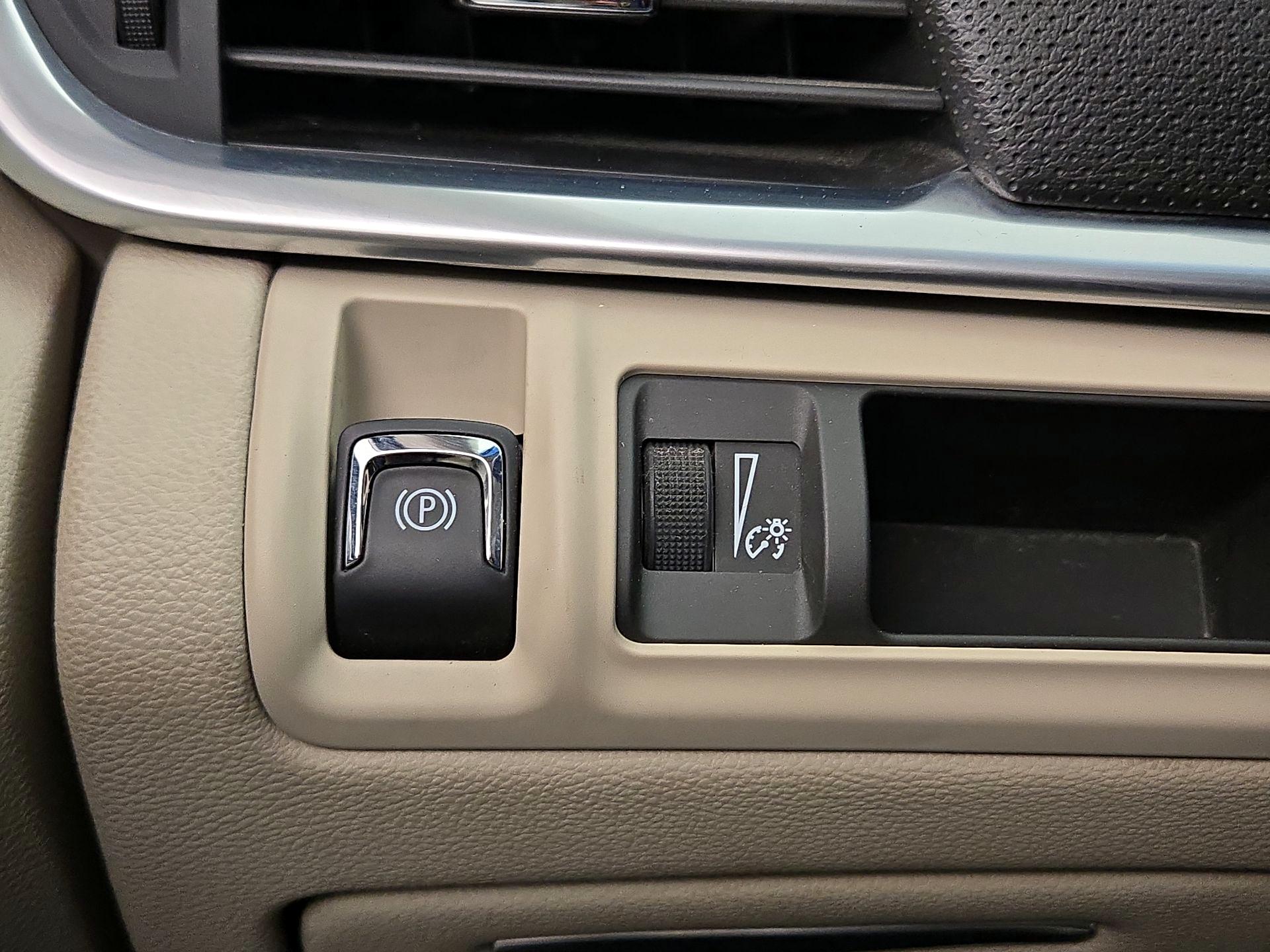 Thumbnail: 2018 Cadillac XTS - 13