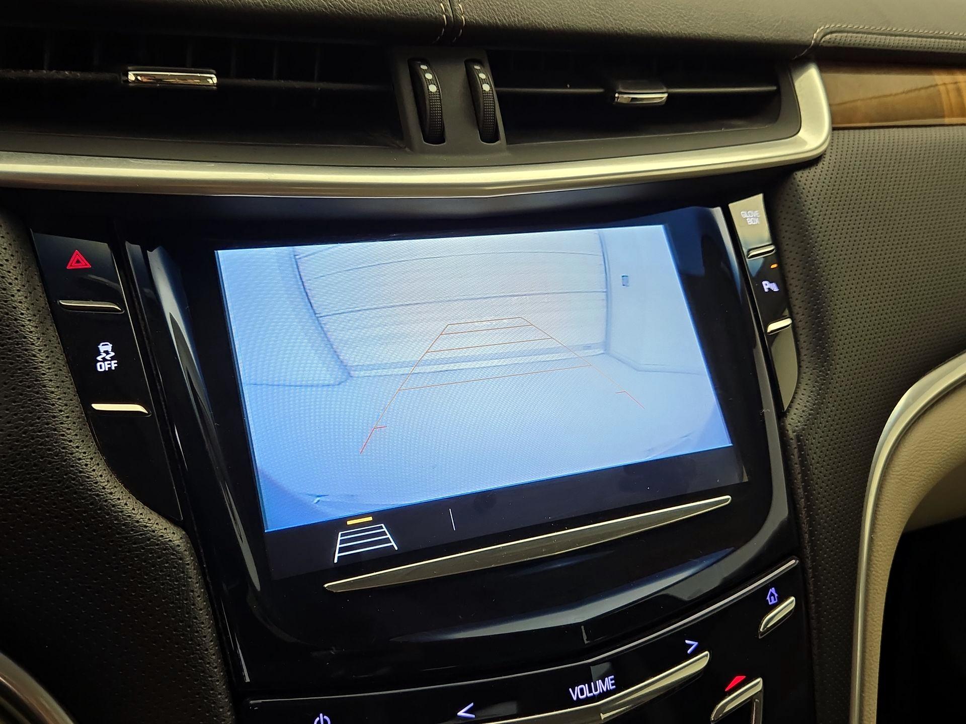 Thumbnail: 2018 Cadillac XTS - 15