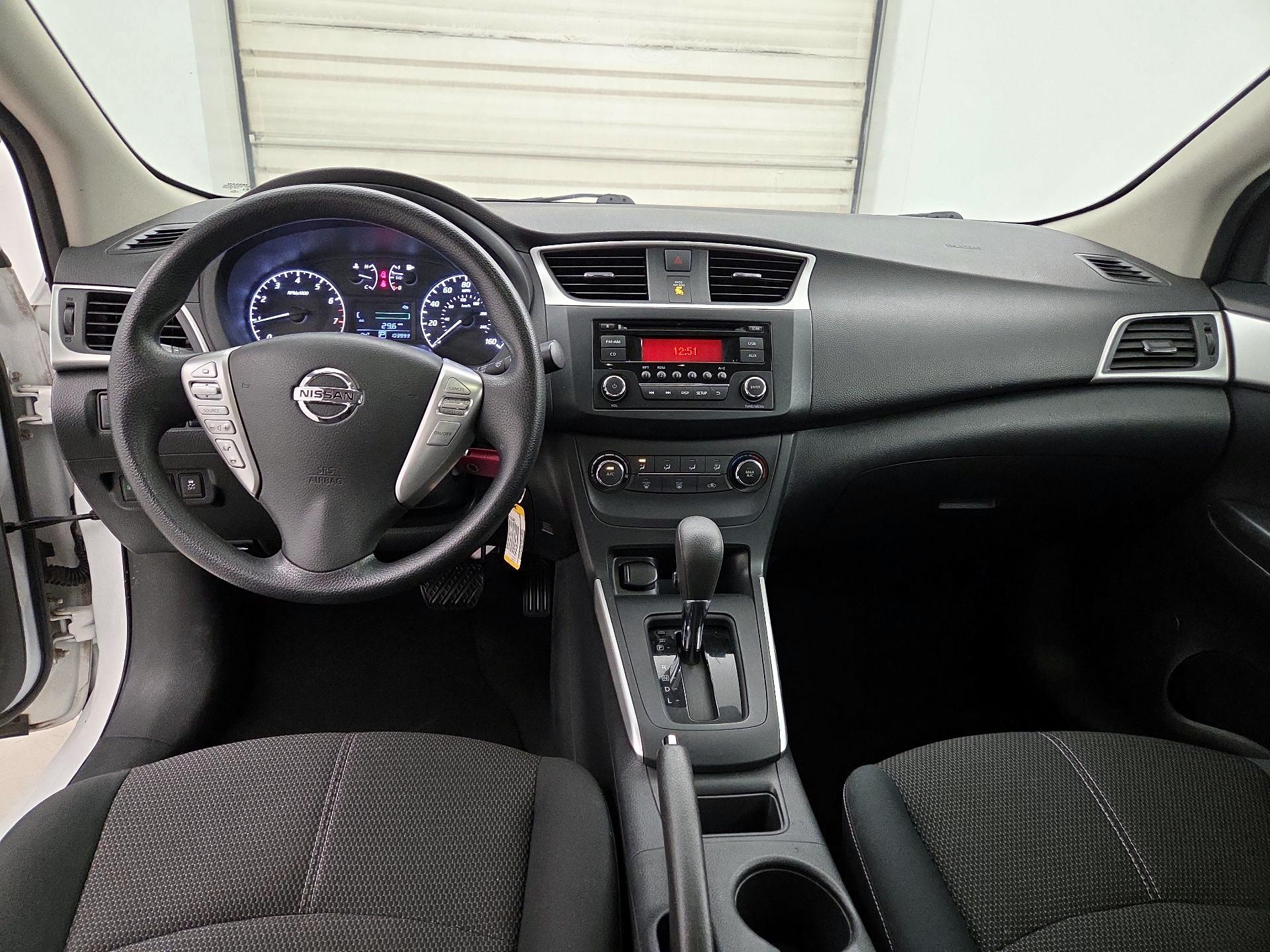Thumbnail: 2017 Nissan Sentra - 9