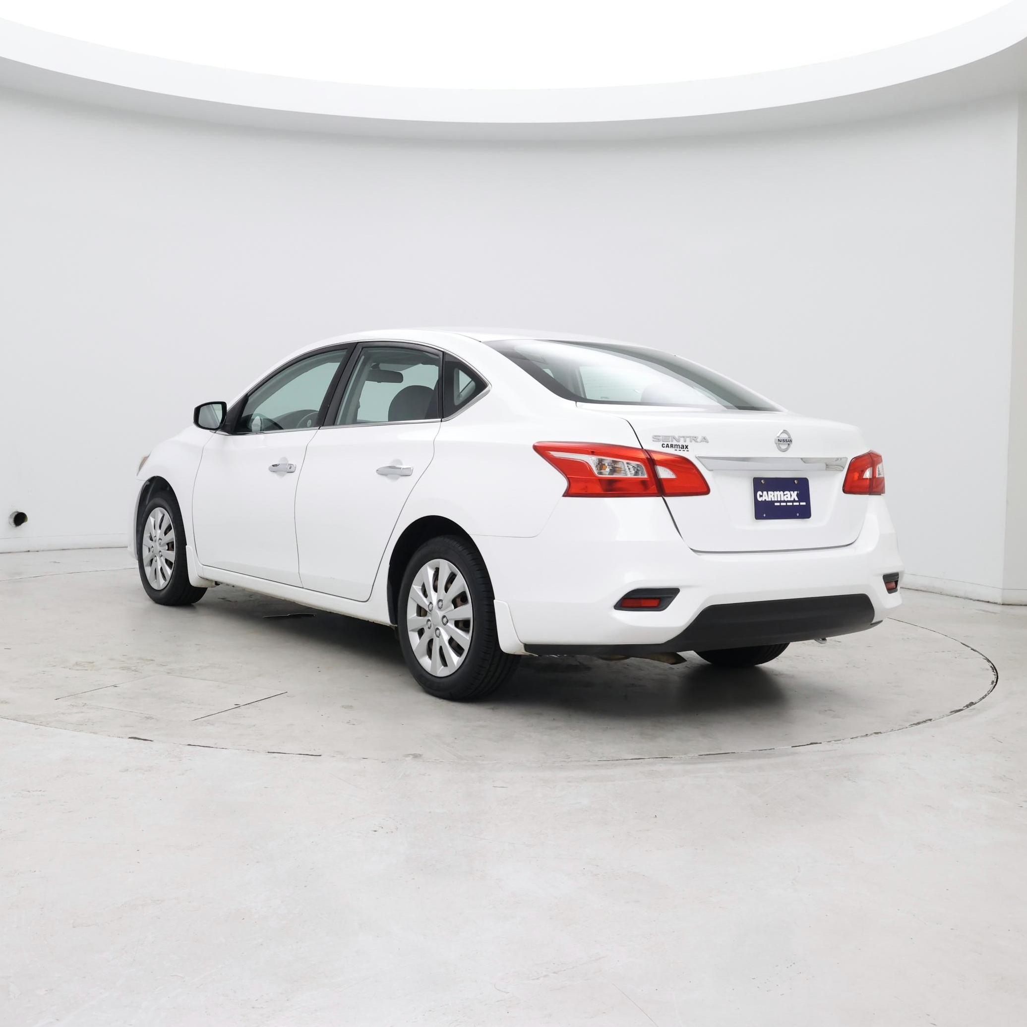 Thumbnail: 2017 Nissan Sentra - 2