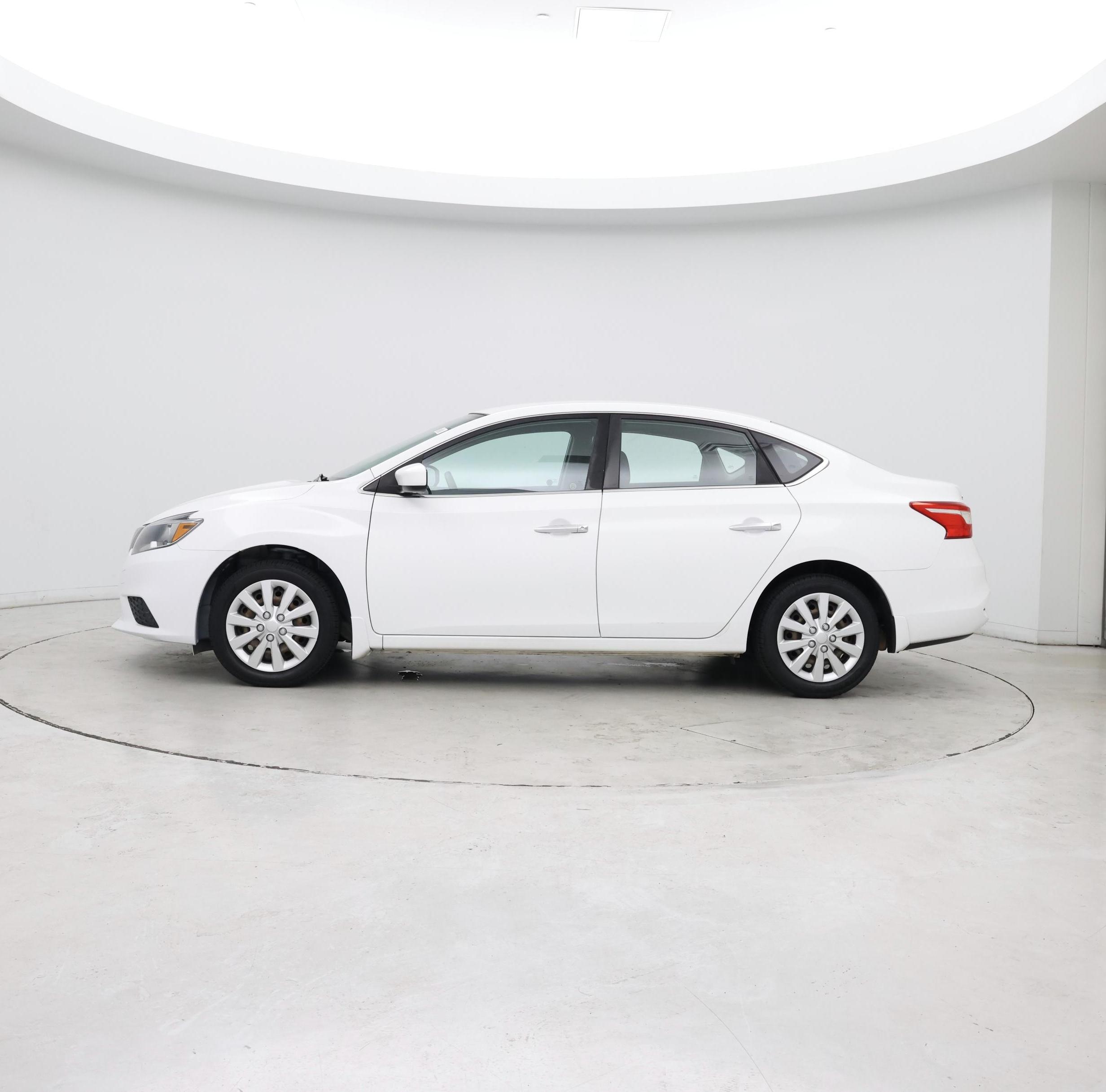 Thumbnail: 2017 Nissan Sentra - 3