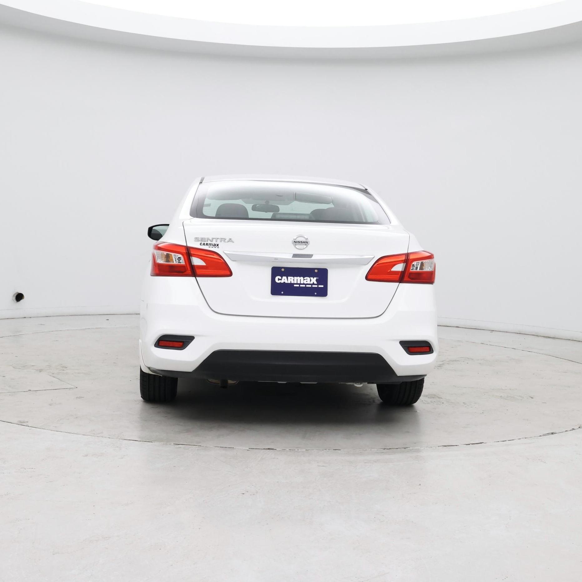 Thumbnail: 2017 Nissan Sentra - 6