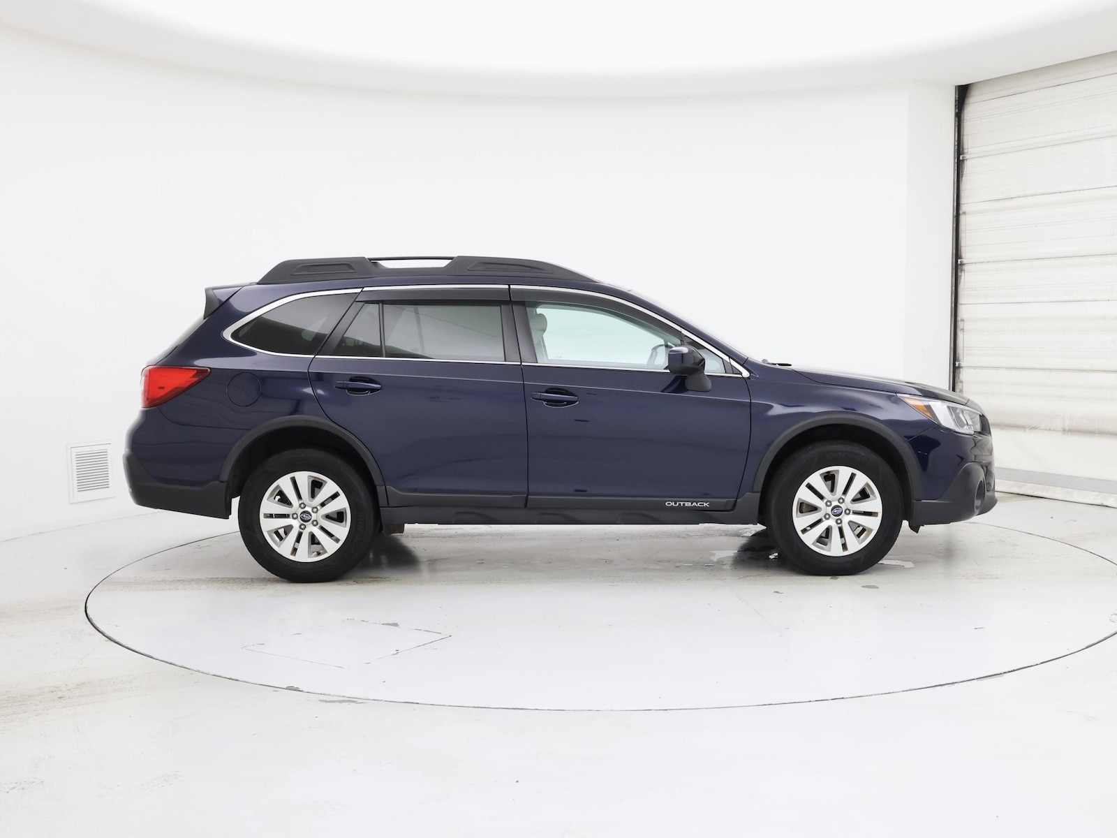 2018 Subaru Outback Premium - Photo 8