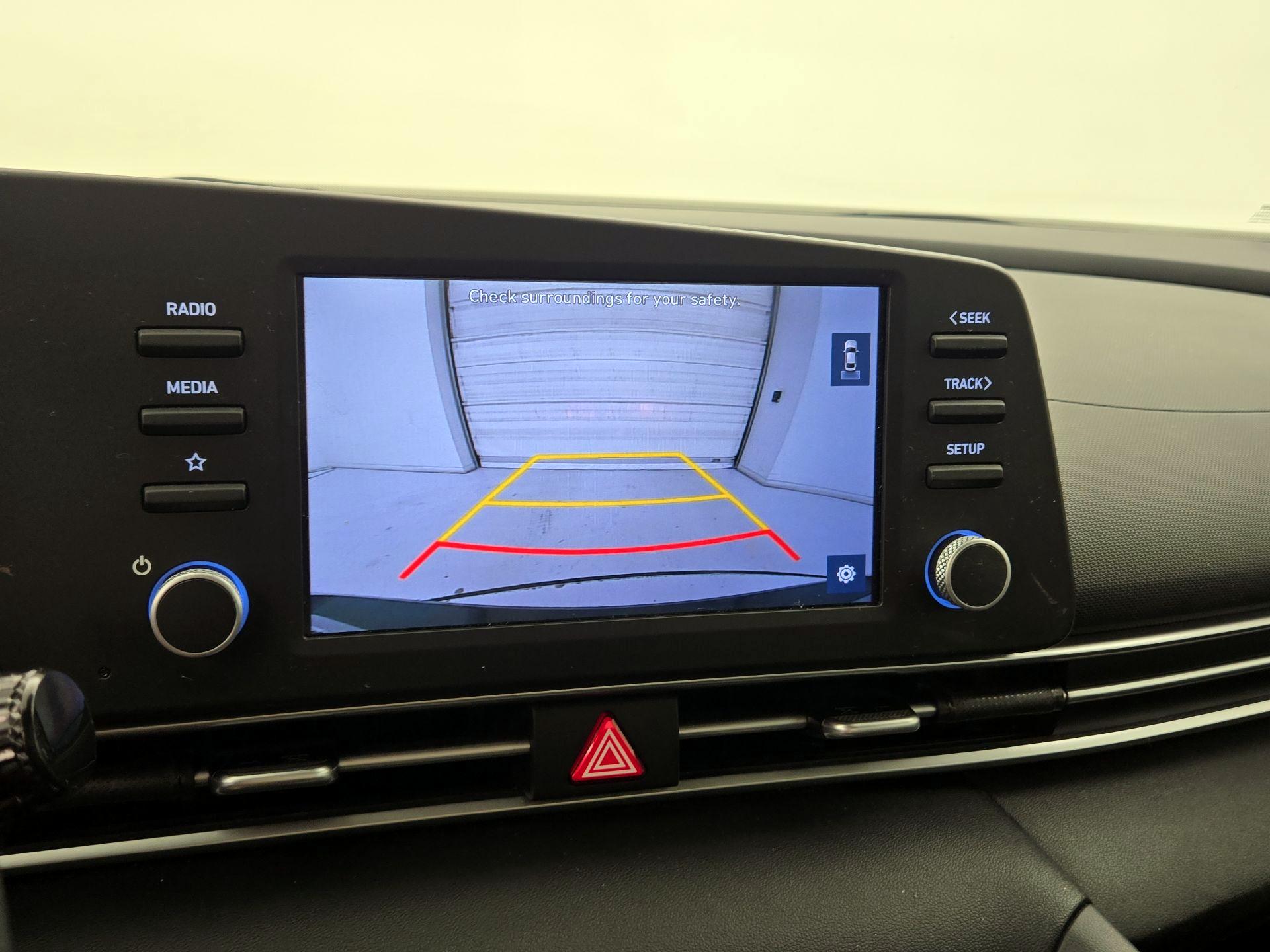 Thumbnail: 2022 Hyundai Elantra - 14