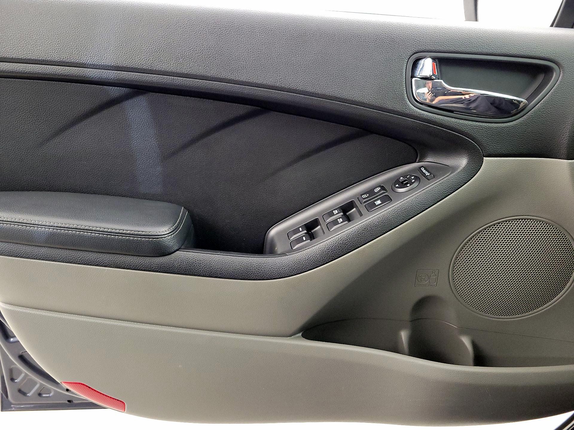 Thumbnail: 2014 Kia Forte - 12