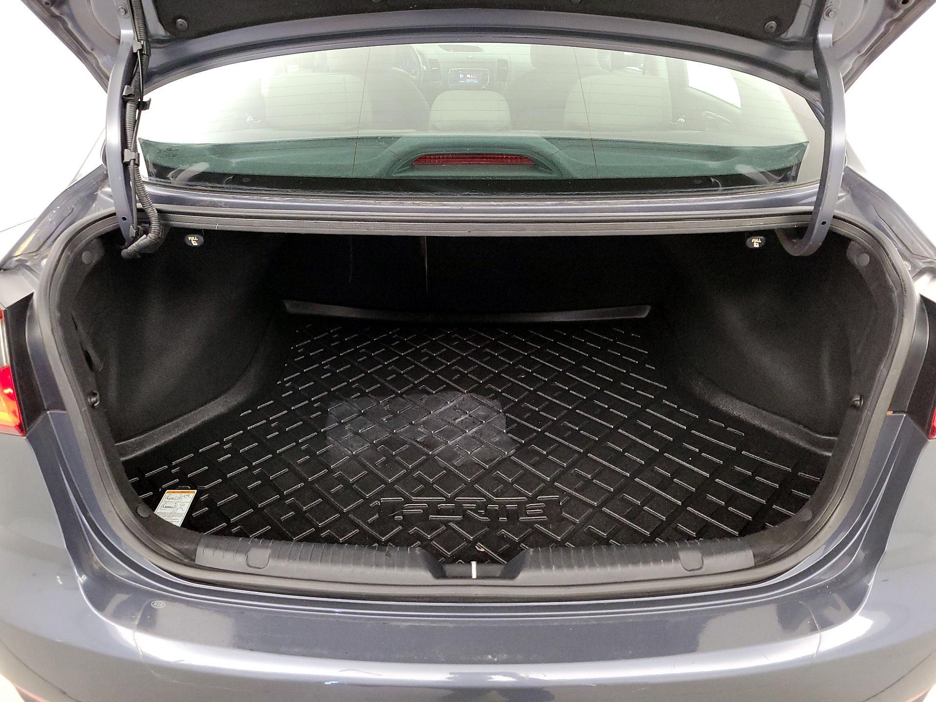 Thumbnail: 2014 Kia Forte - 20