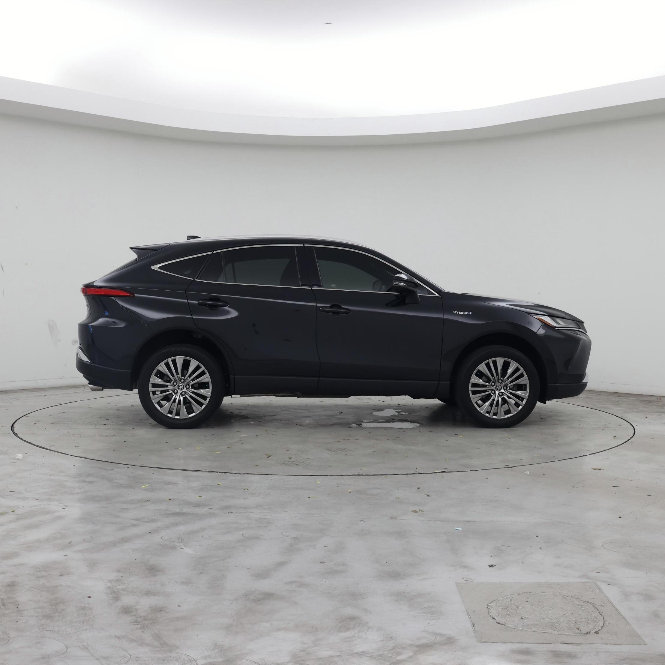 Thumbnail: 2021 Toyota Venza - 7