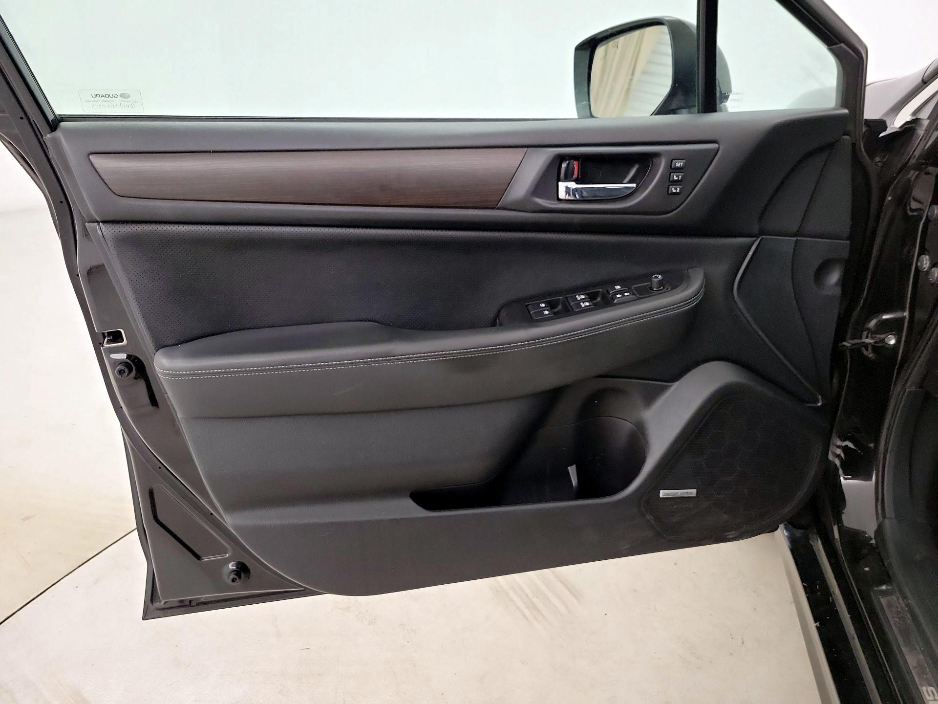 Thumbnail: 2016 Subaru Legacy - 12