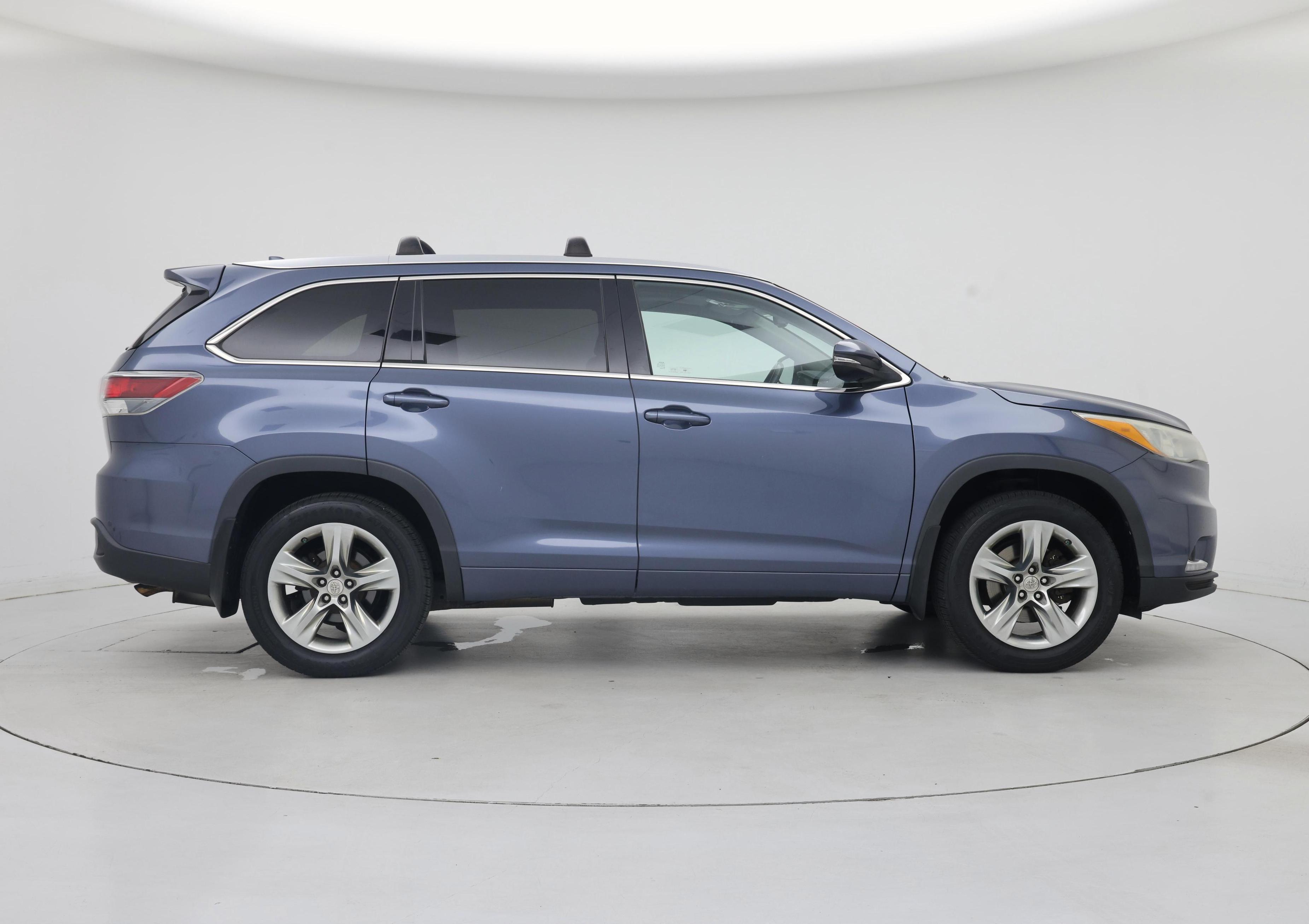 Thumbnail: 2015 Toyota Highlander - 7