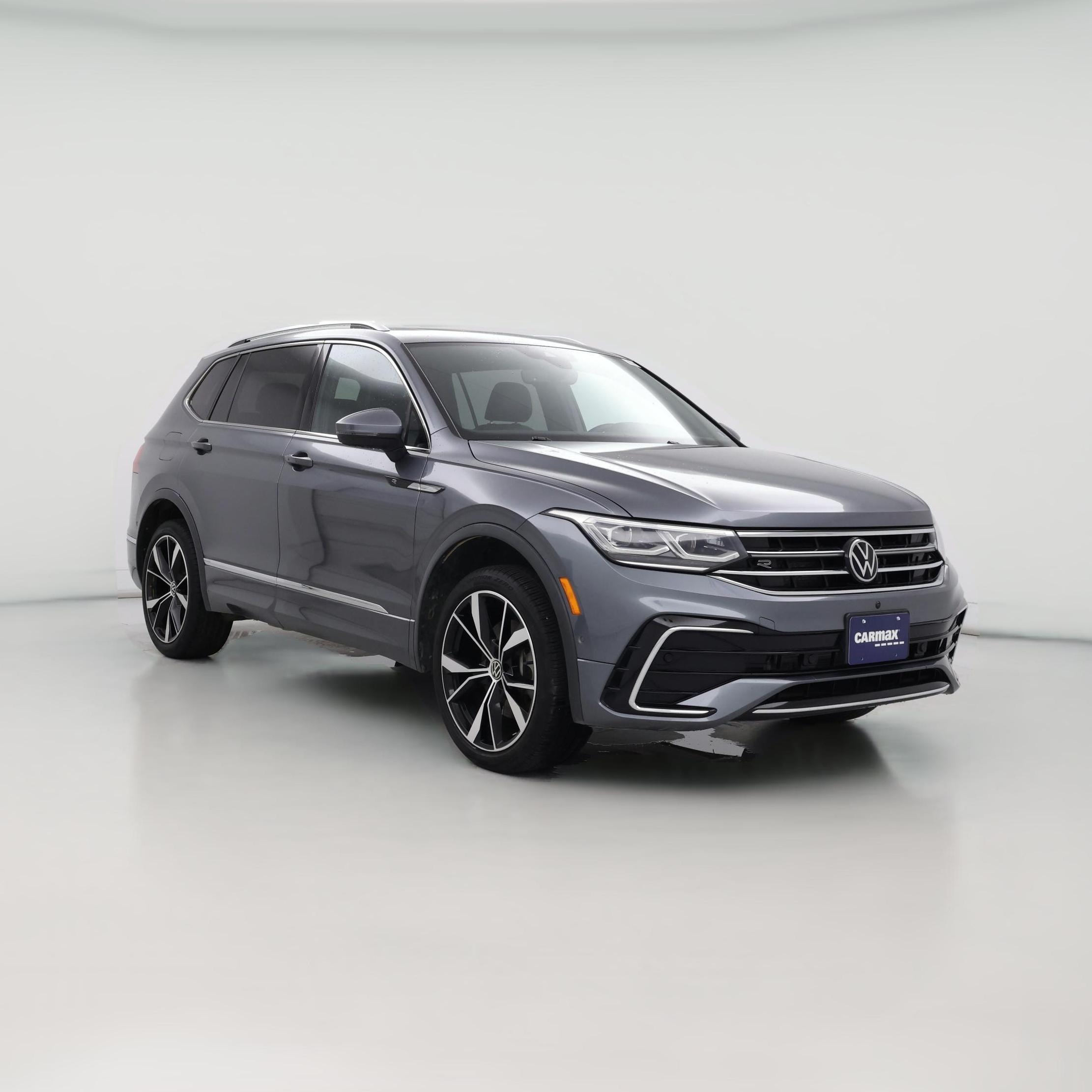 Thumbnail: 2022 Volkswagen Tiguan - 1