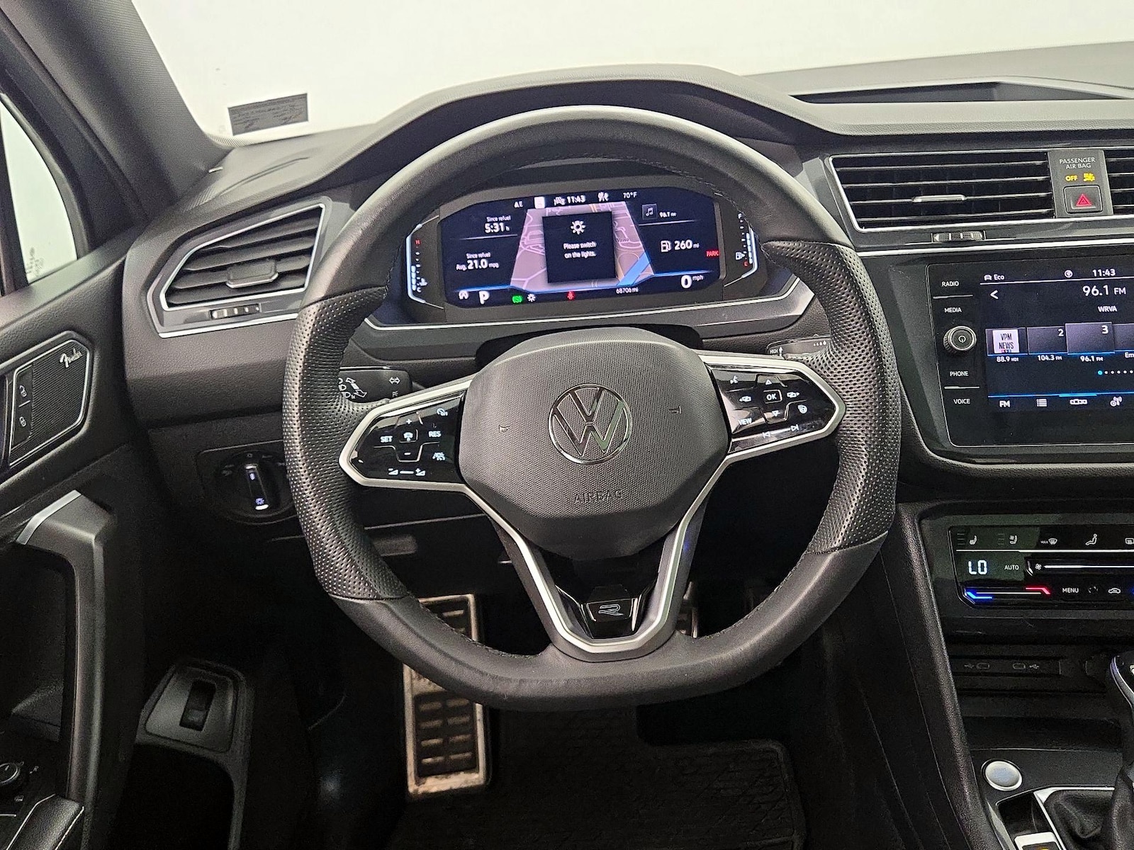 2022 Volkswagen Tiguan SEL R-LINE - Photo 11